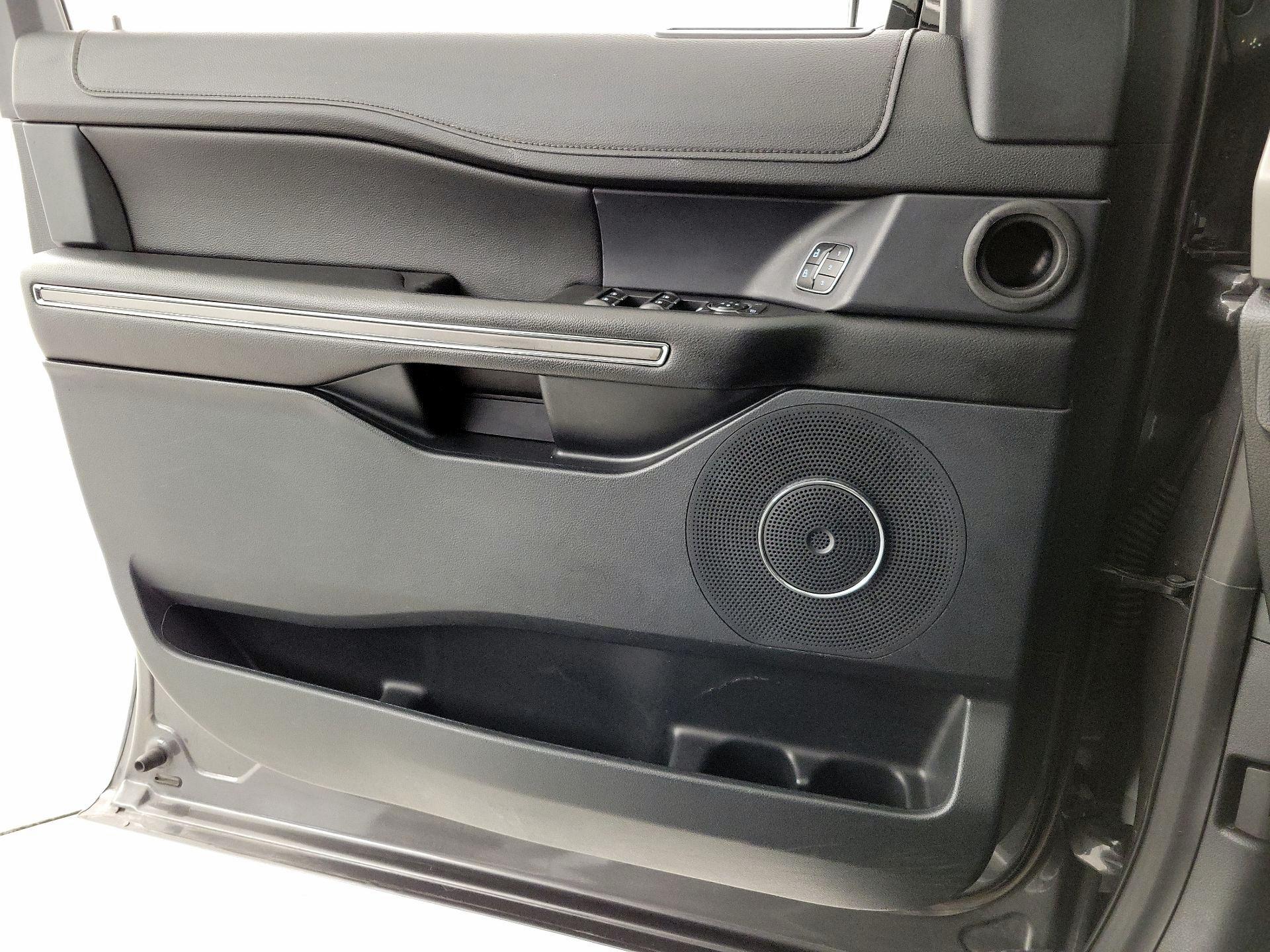 Thumbnail: 2021 Ford Expedition - 12