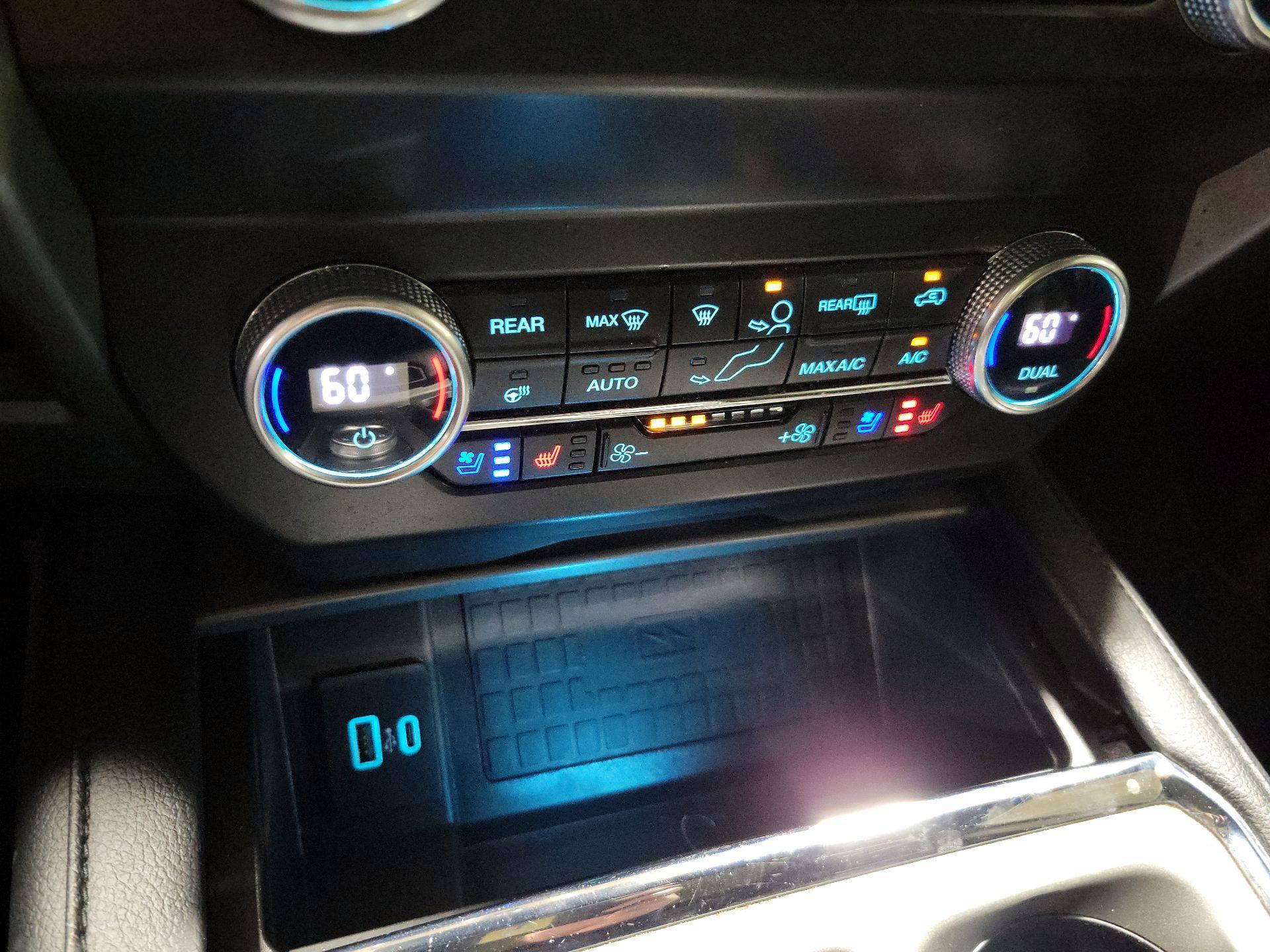 Thumbnail: 2021 Ford Expedition - 17