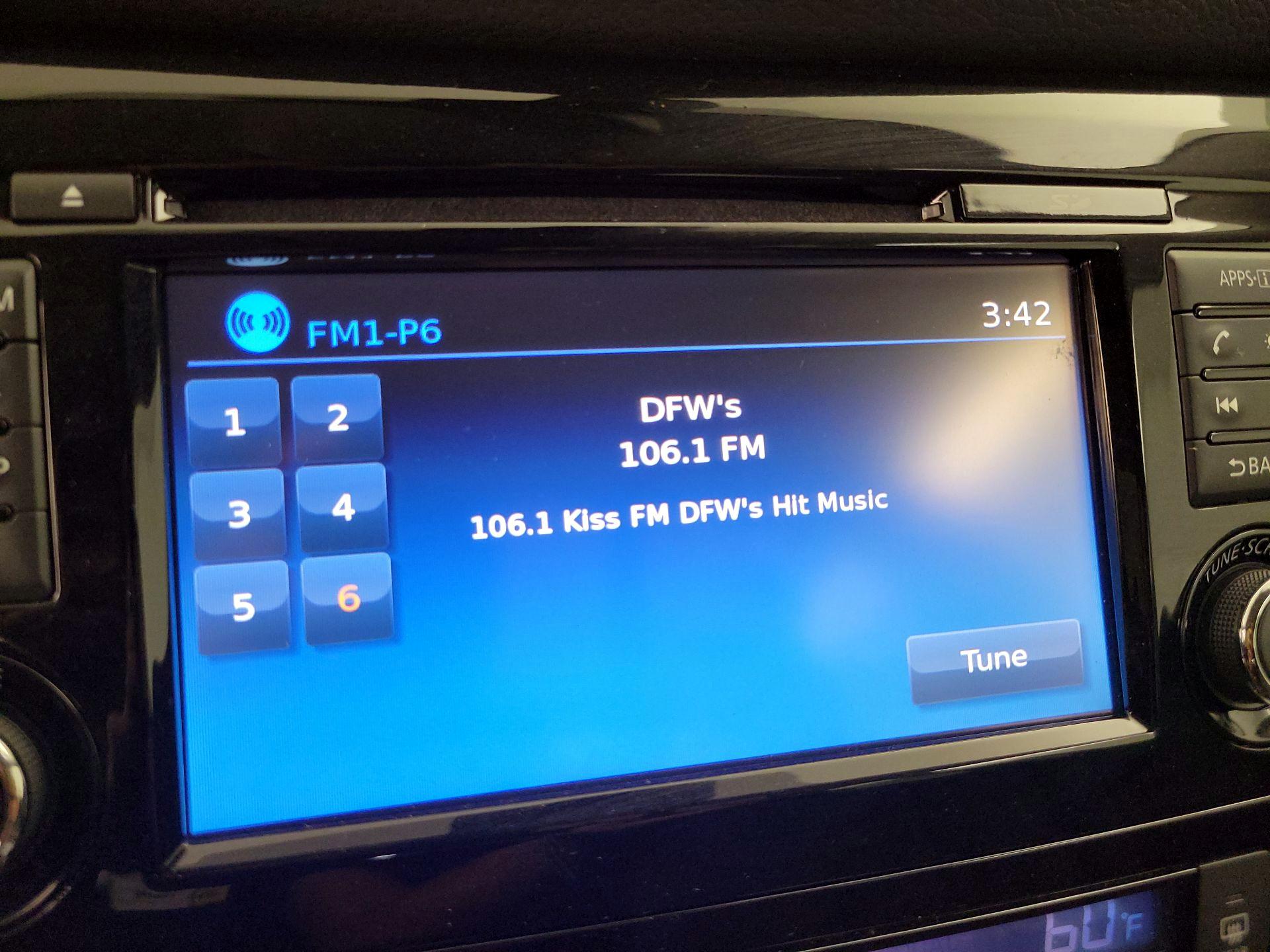 Thumbnail: 2017 Nissan Rogue - 15