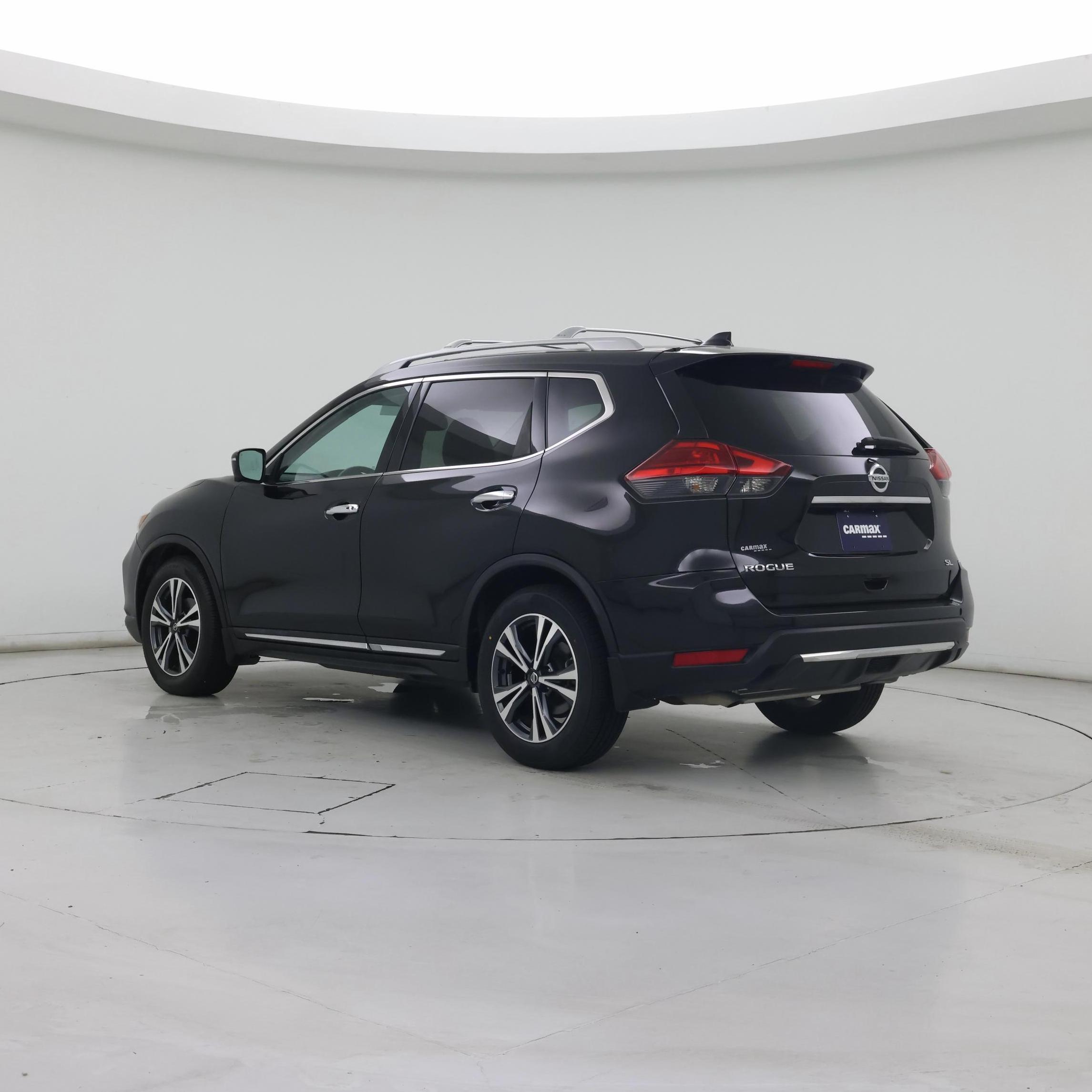 Thumbnail: 2017 Nissan Rogue - 2