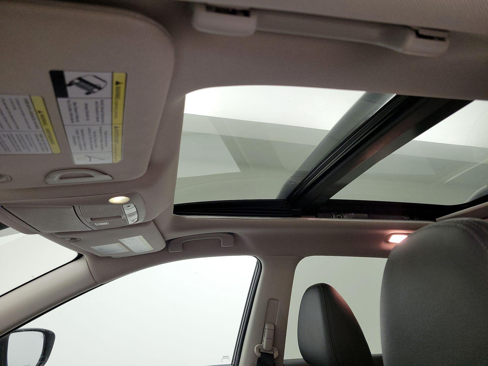 Thumbnail: 2017 Nissan Rogue - 19