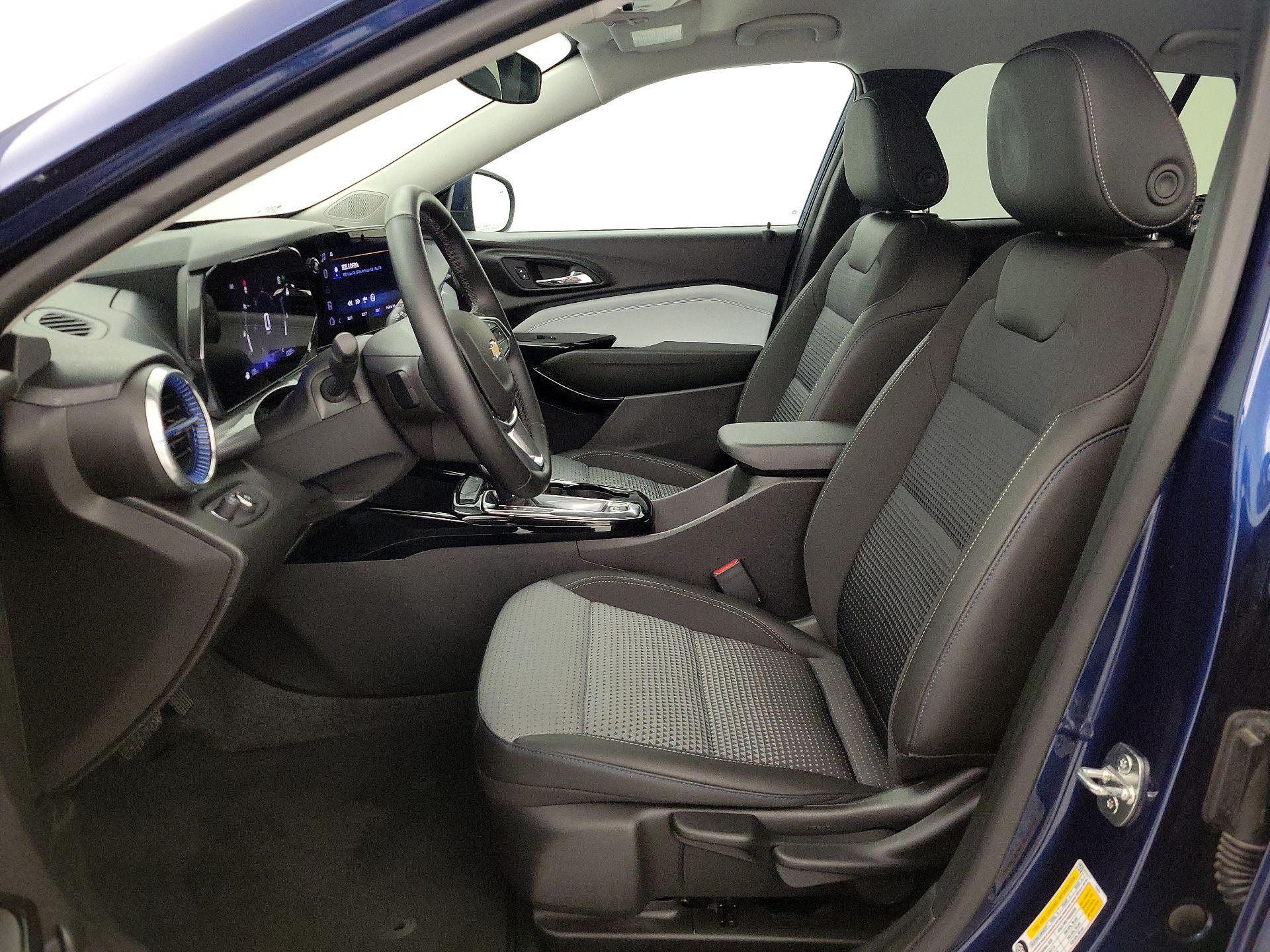 Thumbnail: 2024 Chevrolet Trax - 11