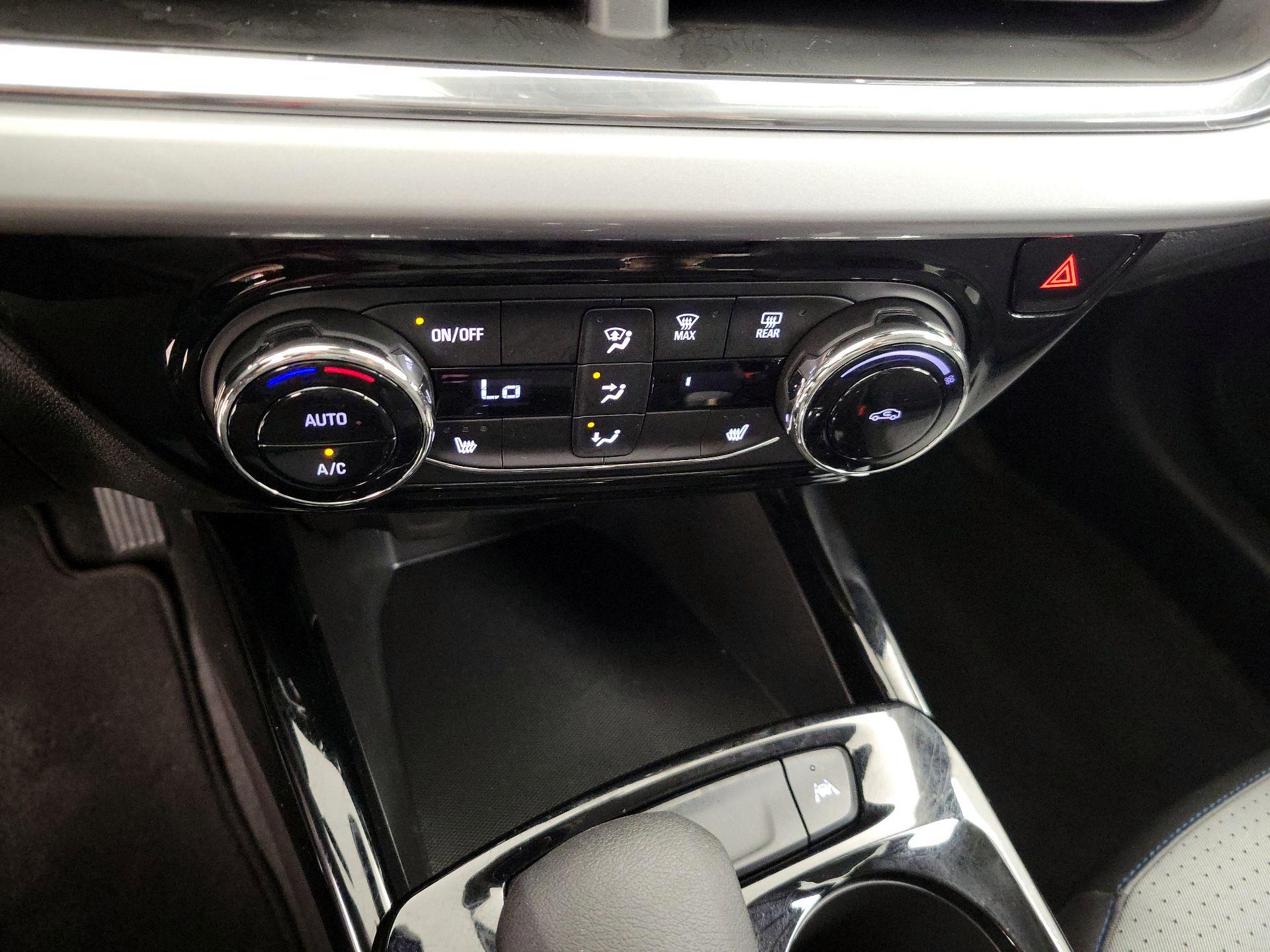 Thumbnail: 2024 Chevrolet Trax - 16