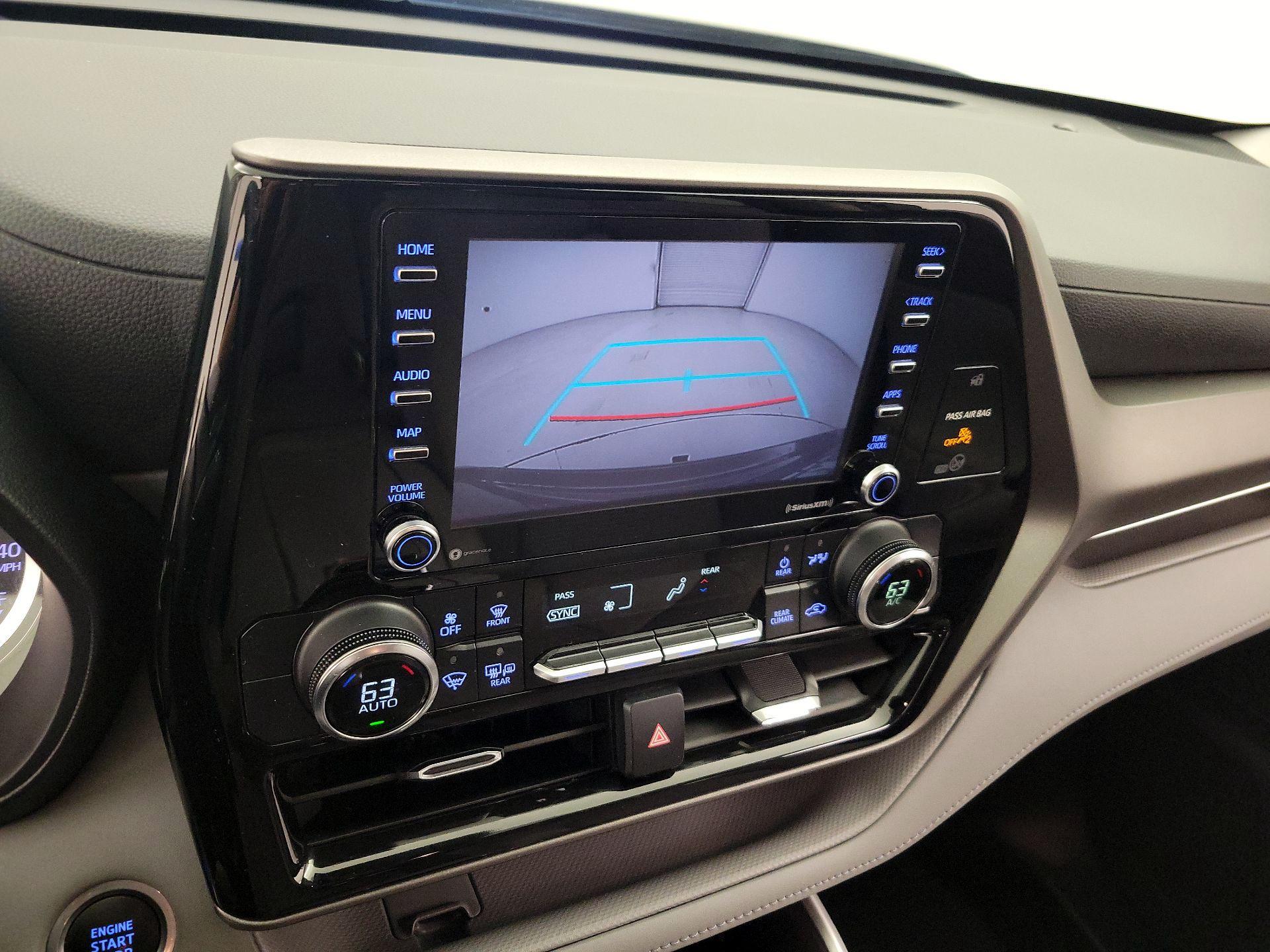 Thumbnail: 2020 Toyota Highlander - 14