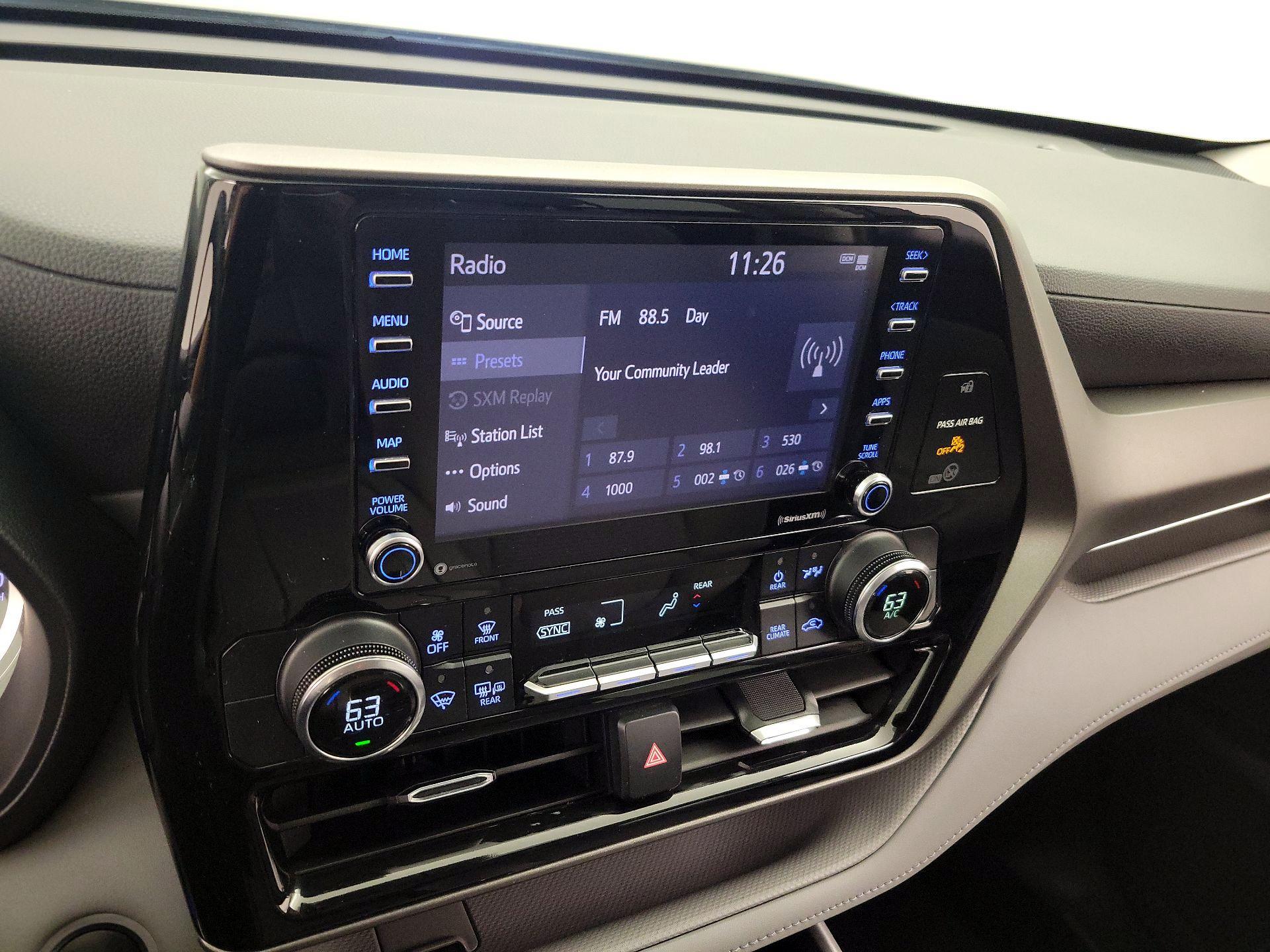 Thumbnail: 2020 Toyota Highlander - 15