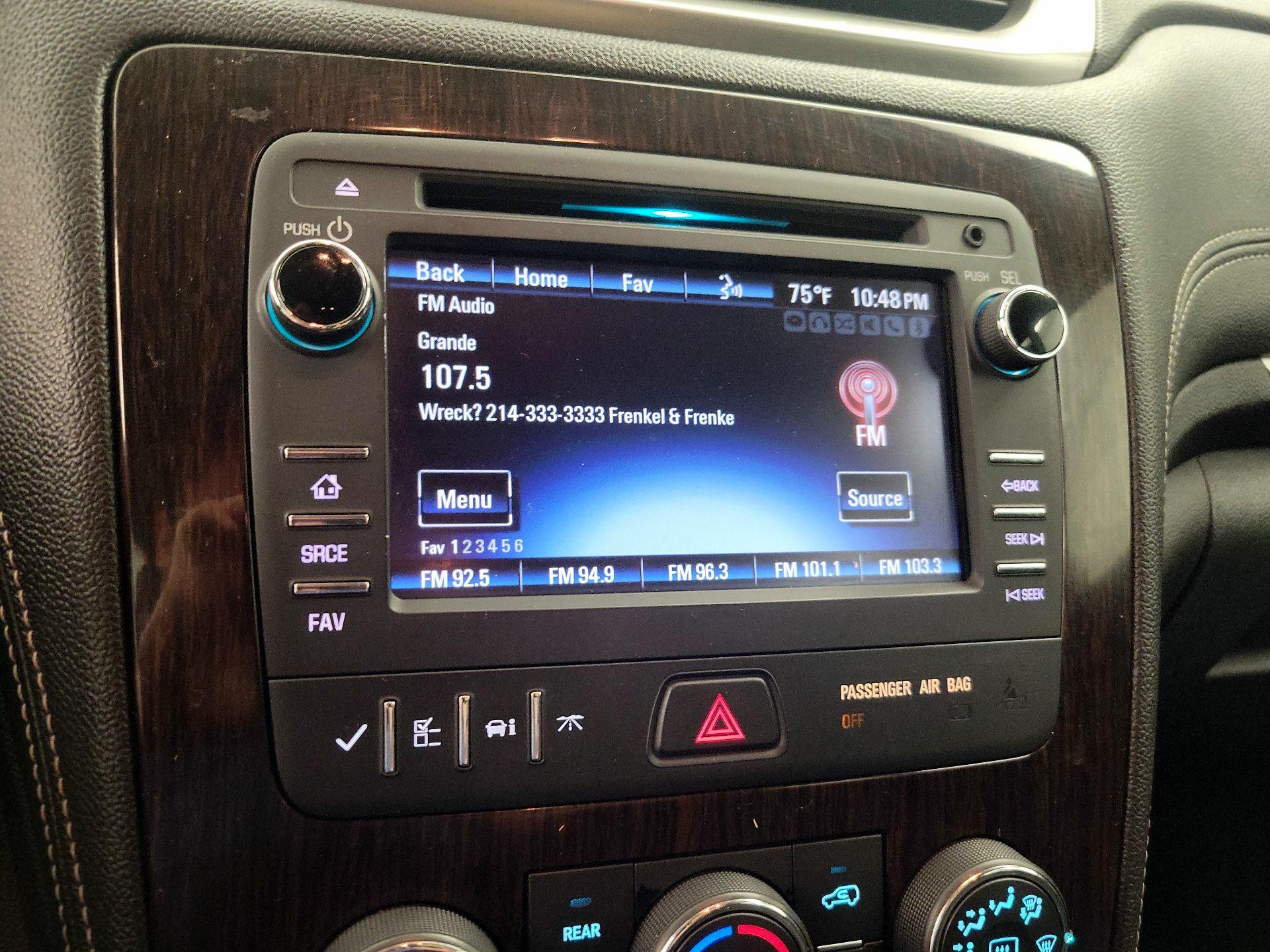 Thumbnail: 2015 Chevrolet Traverse - 15