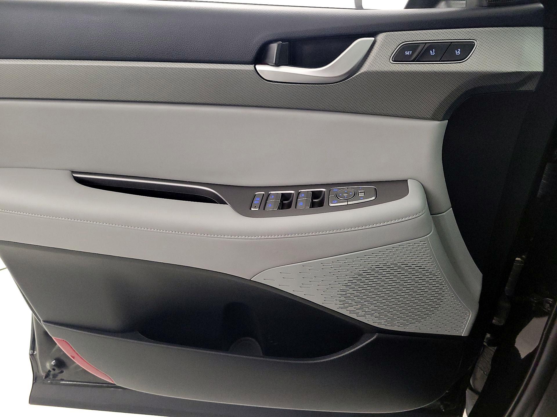 Thumbnail: 2025 Hyundai Palisade - 12