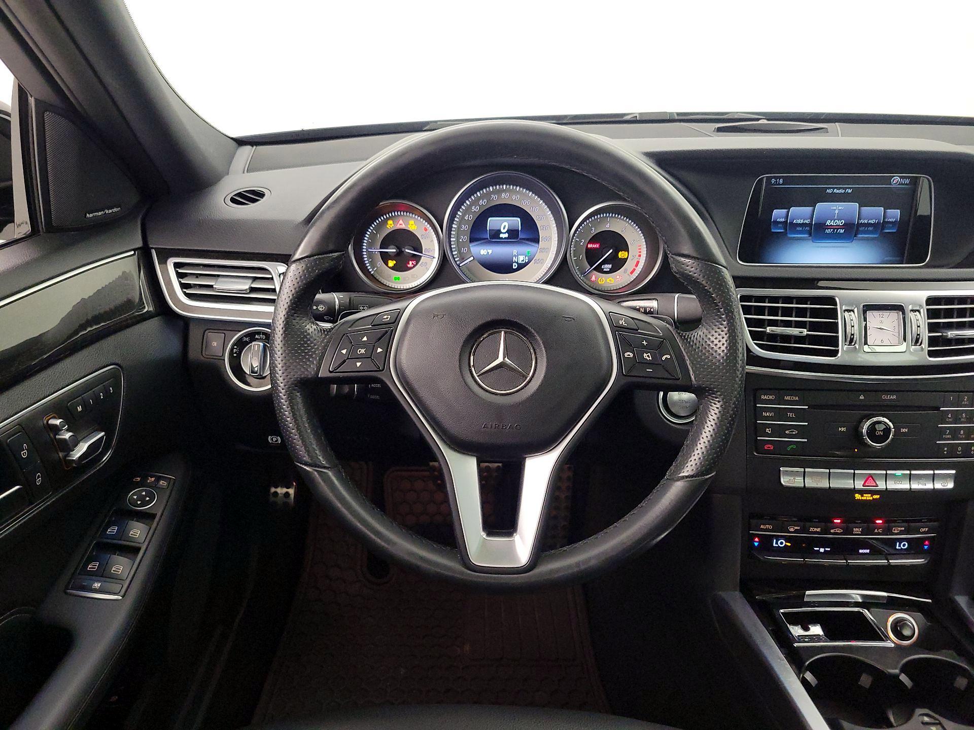 Thumbnail: 2016 Mercedes-Benz E-Class - 10