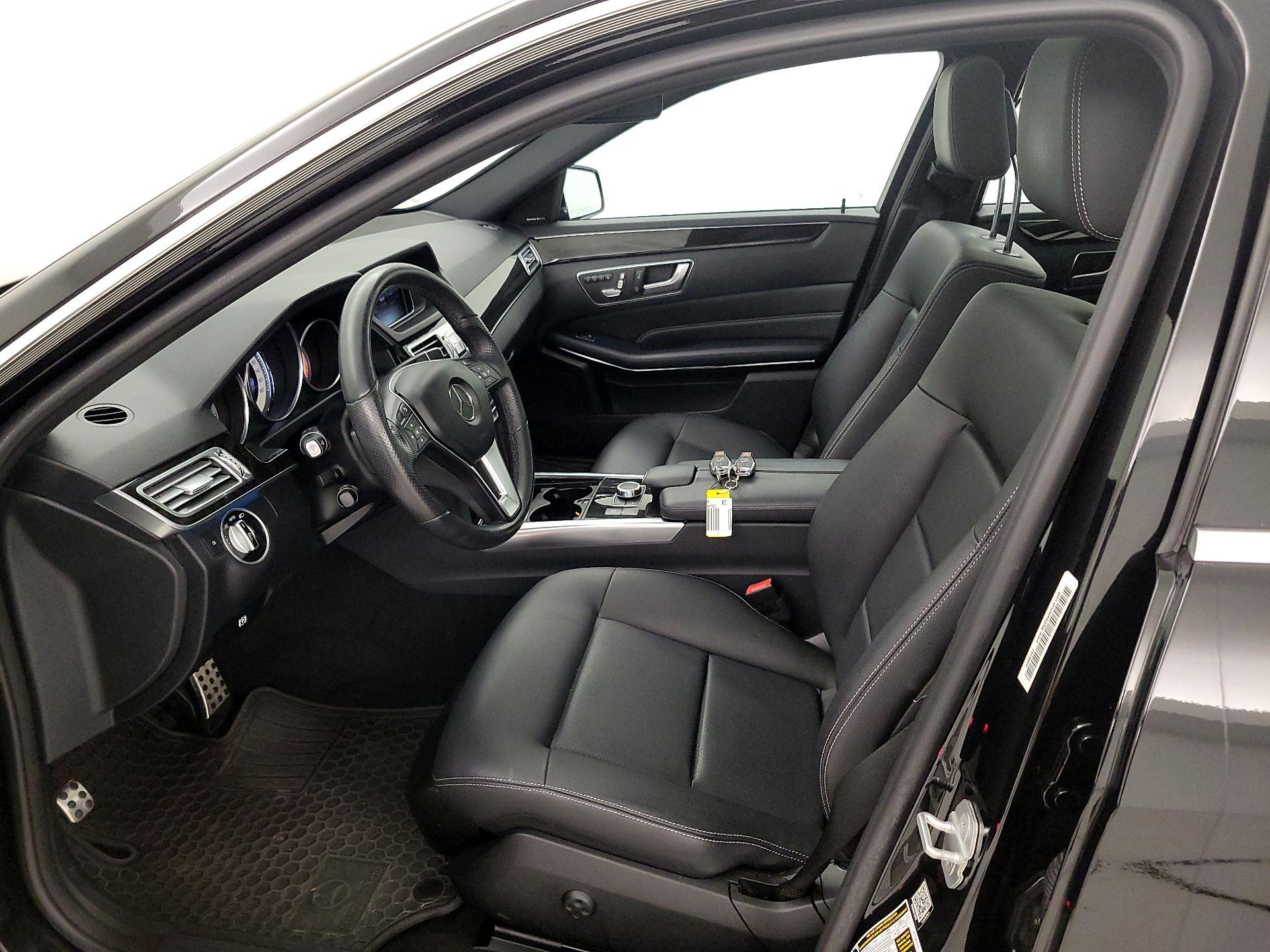 Thumbnail: 2016 Mercedes-Benz E-Class - 11