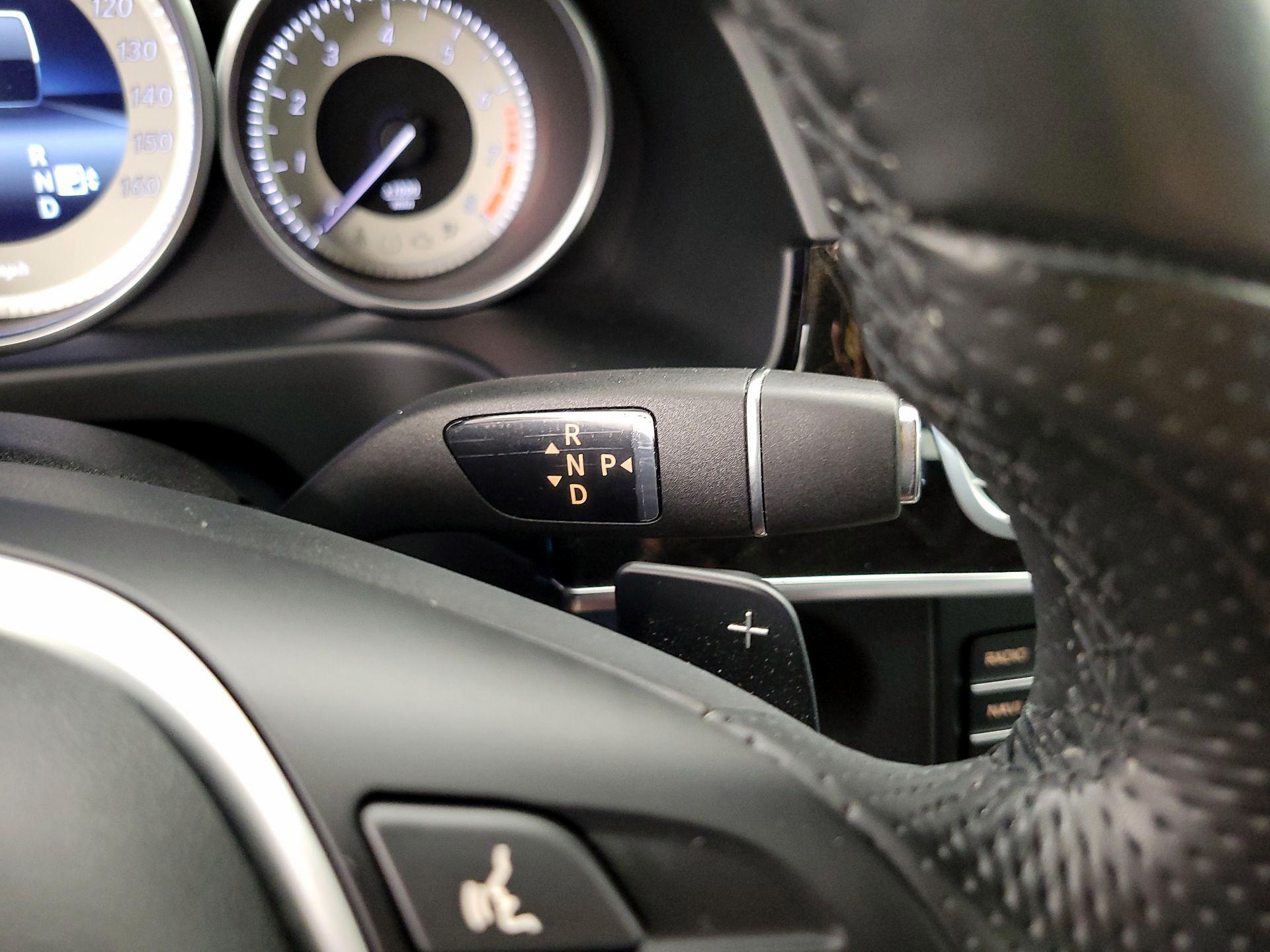 Thumbnail: 2016 Mercedes-Benz E-Class - 17