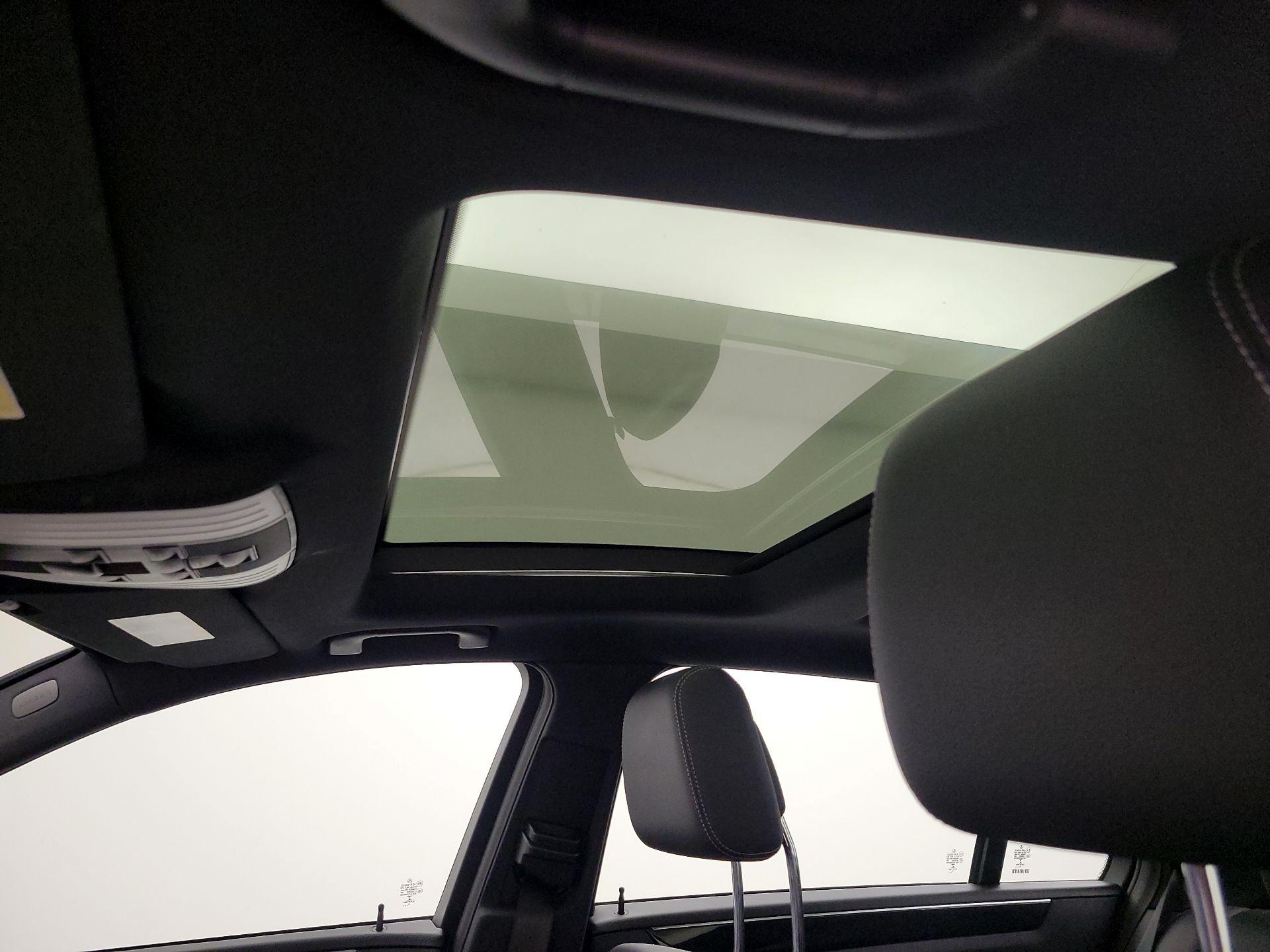 Thumbnail: 2016 Mercedes-Benz E-Class - 18