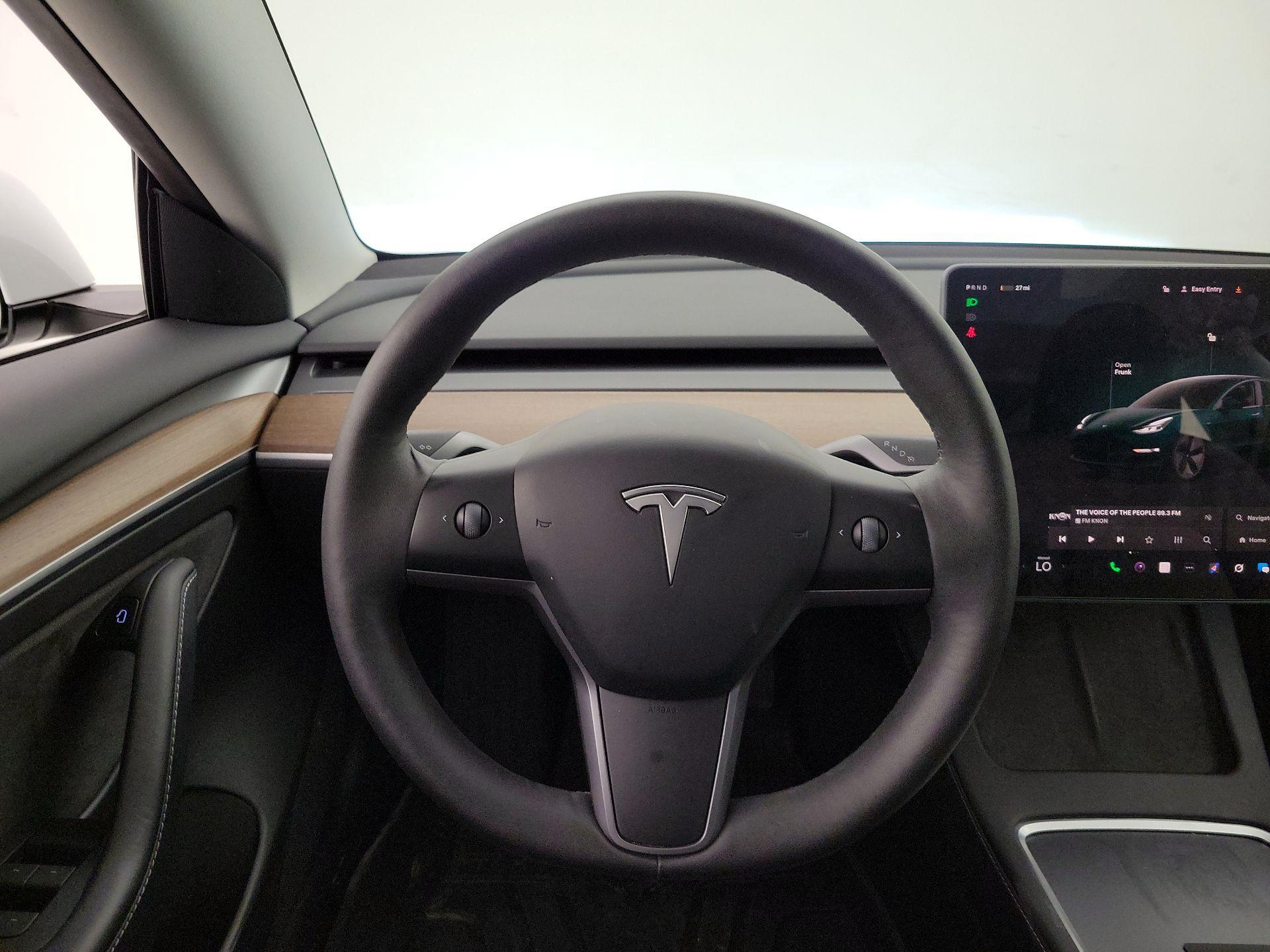 Thumbnail: 2023 Tesla Model 3 - 10