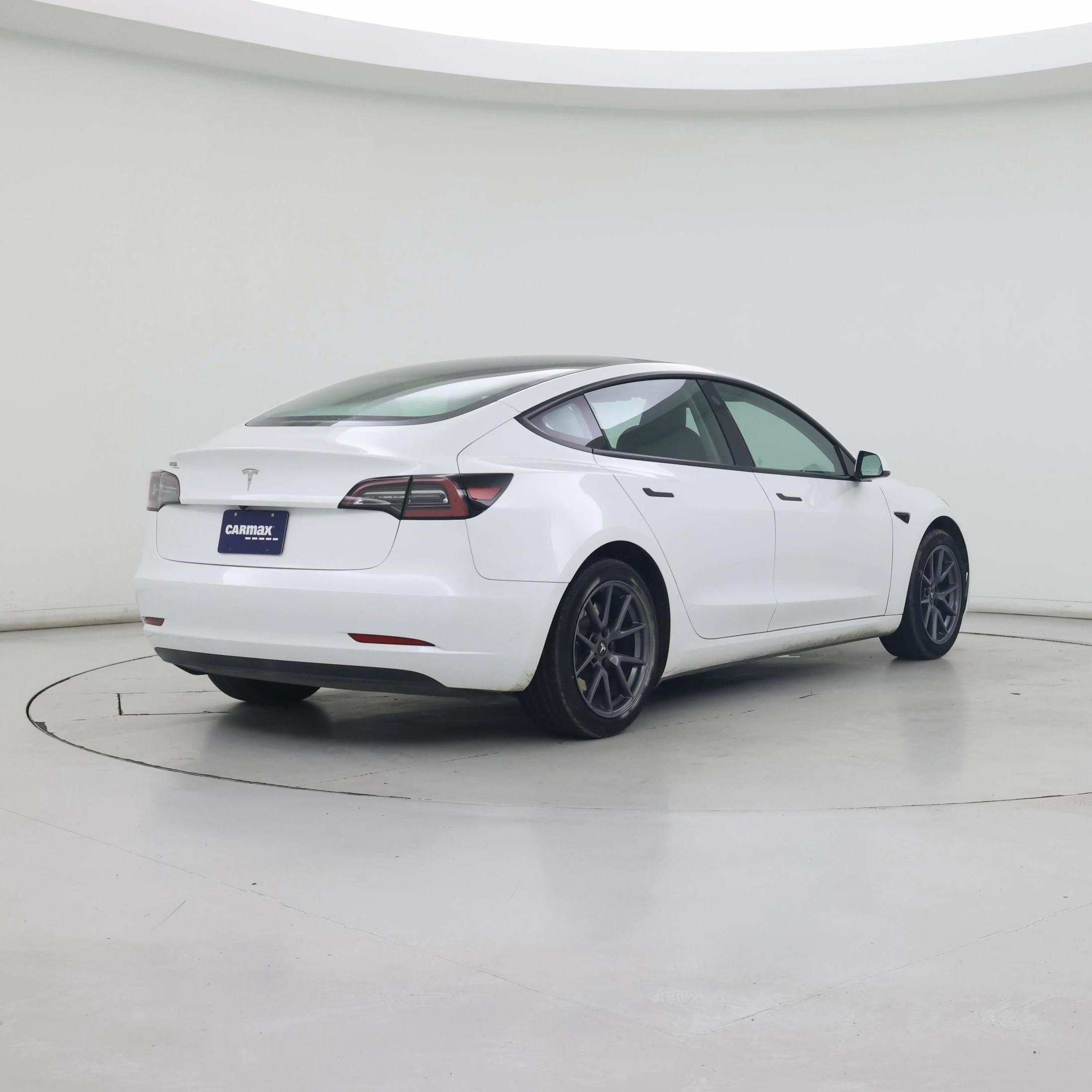 Thumbnail: 2023 Tesla Model 3 - 8