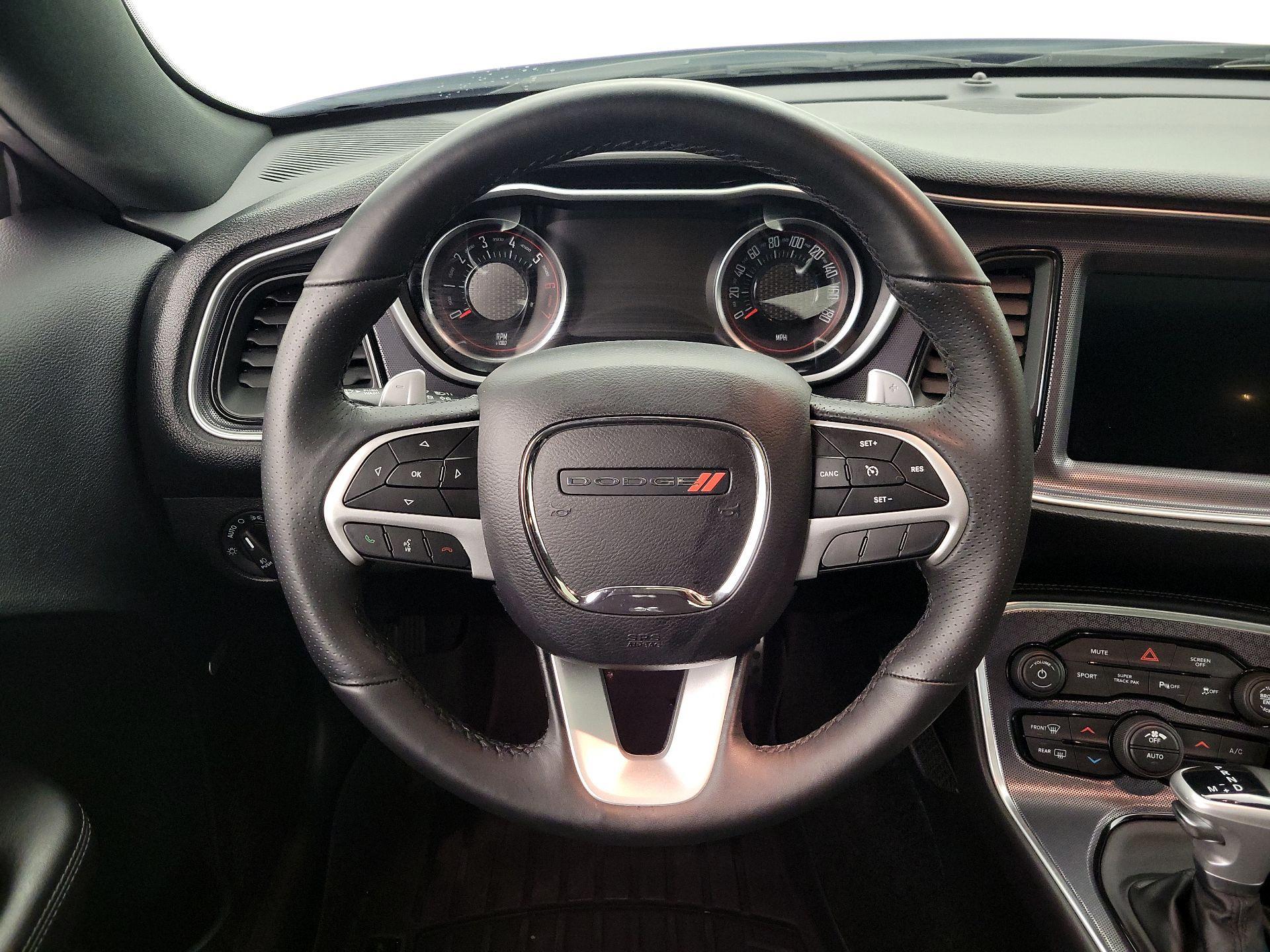 Thumbnail: 2018 Dodge Challenger - 10