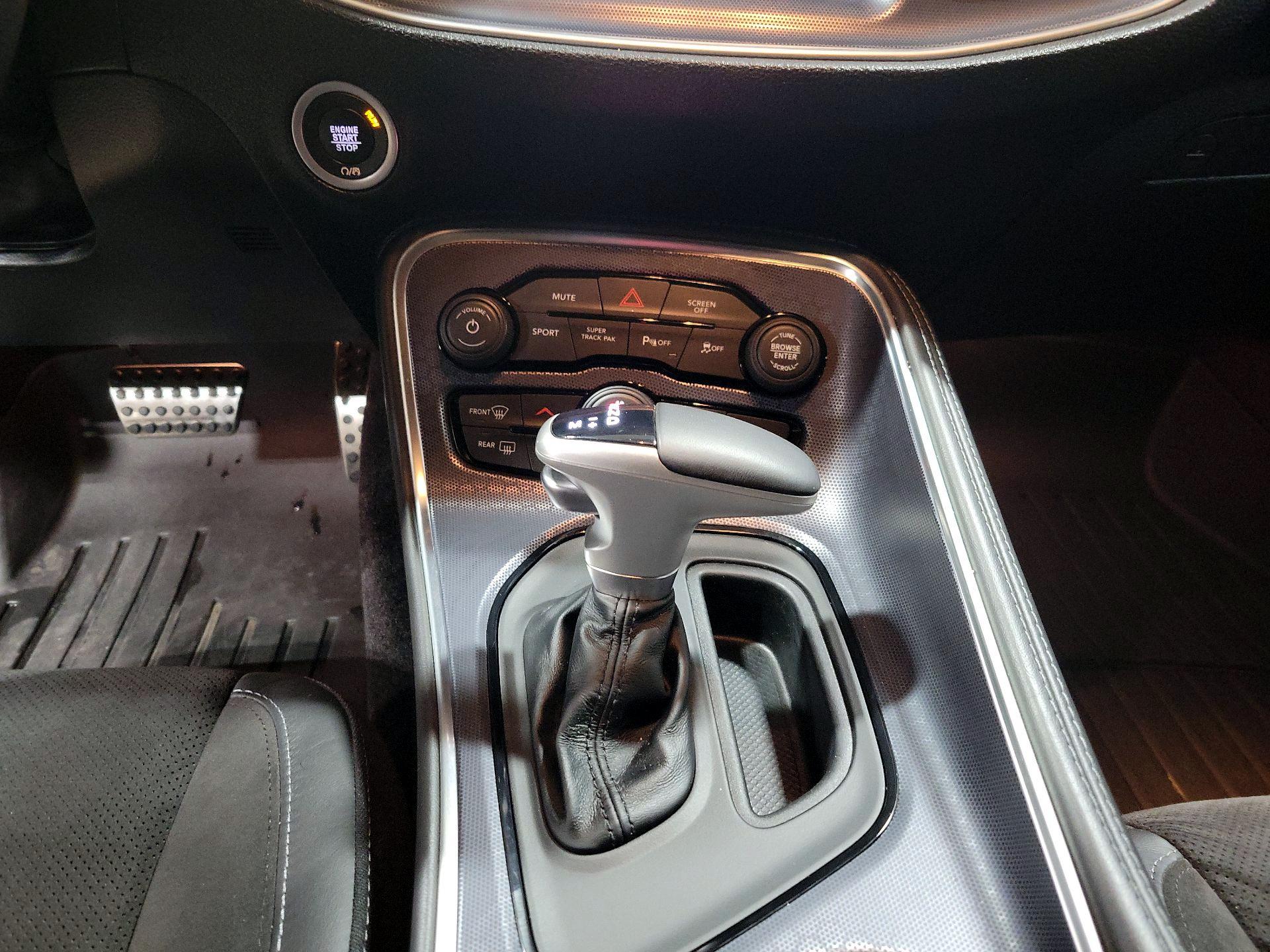 Thumbnail: 2018 Dodge Challenger - 17