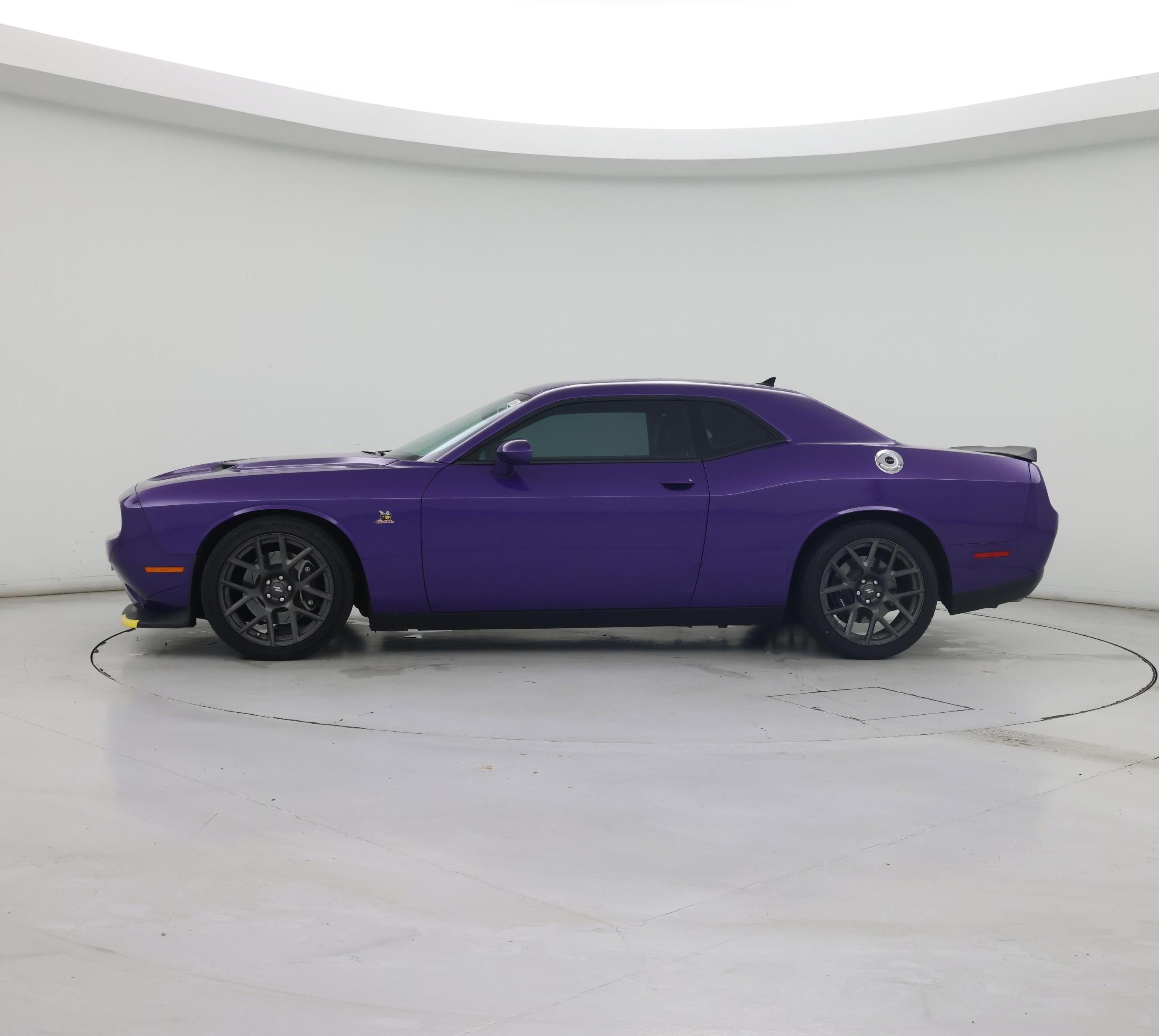 Thumbnail: 2018 Dodge Challenger - 3