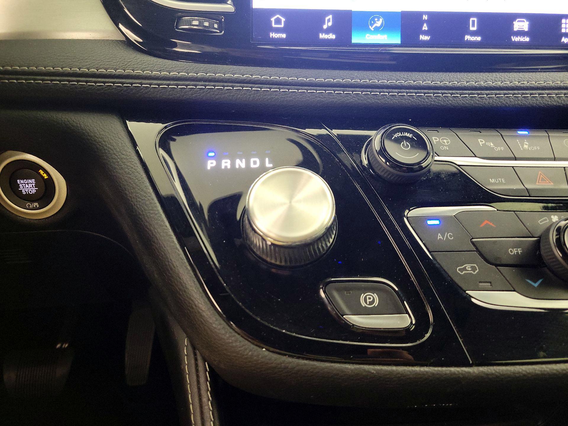 Thumbnail: 2023 Chrysler Pacifica - 17