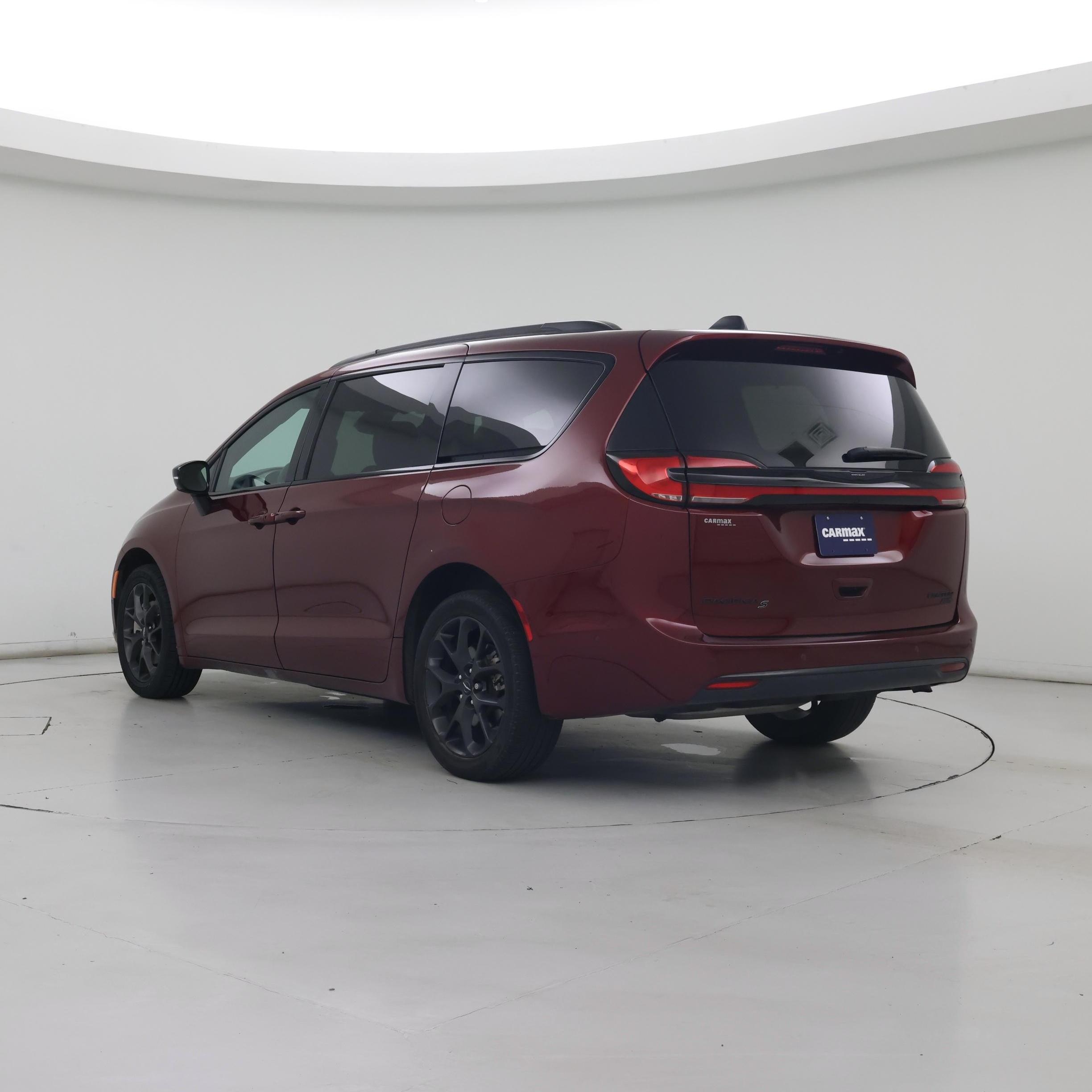 Thumbnail: 2023 Chrysler Pacifica - 2