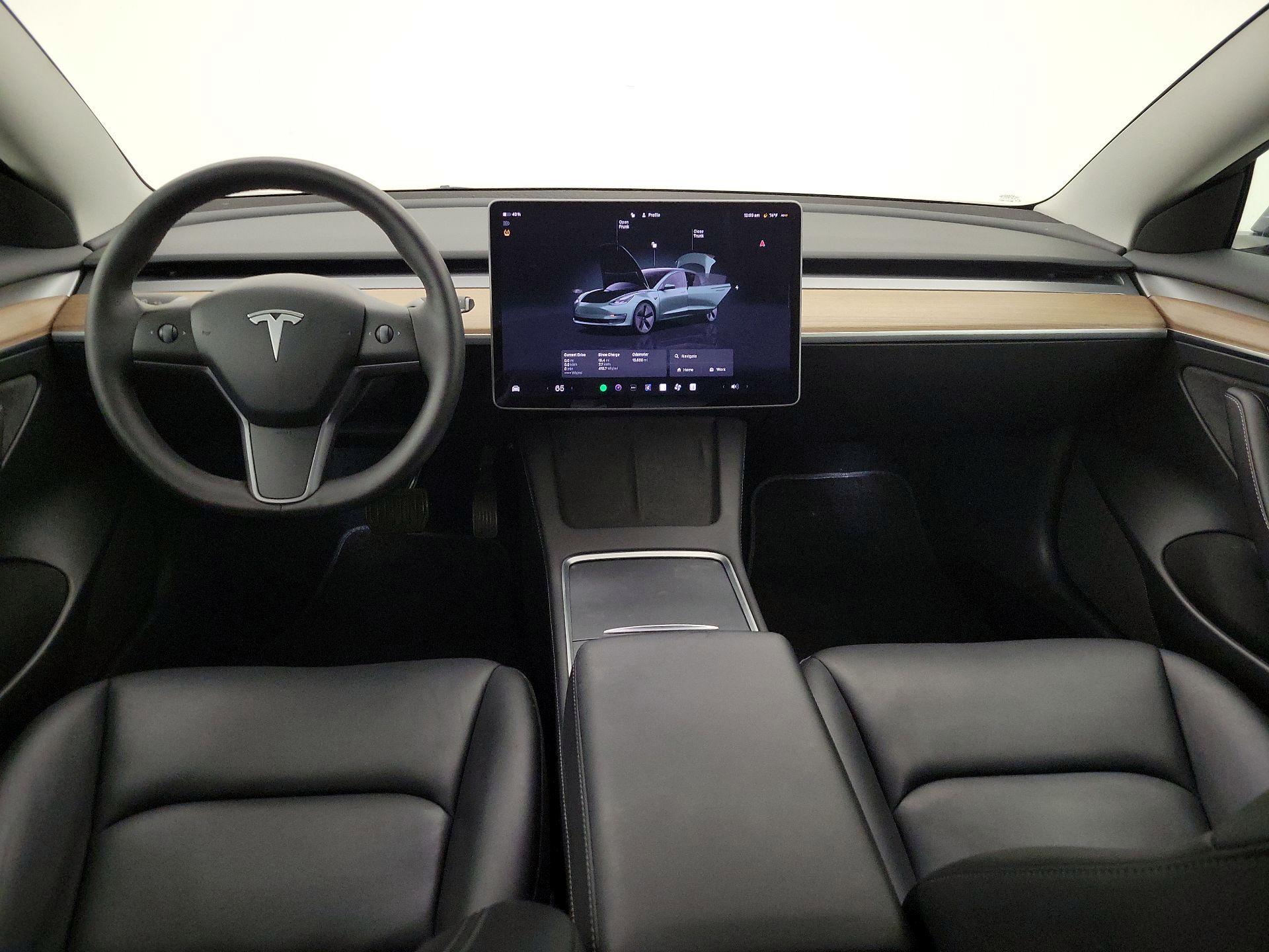 Thumbnail: 2023 Tesla Model 3 - 9