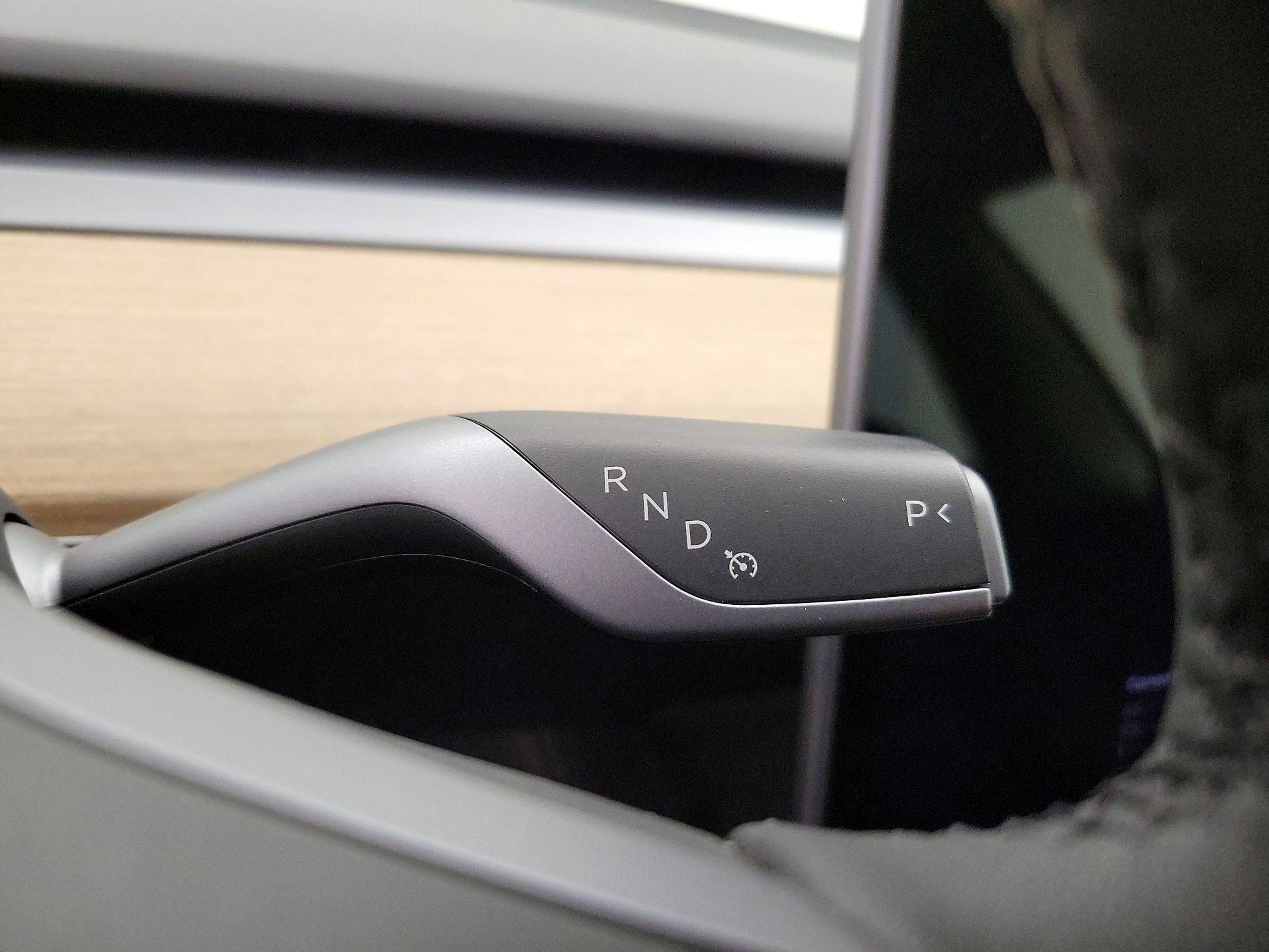 Thumbnail: 2023 Tesla Model 3 - 18