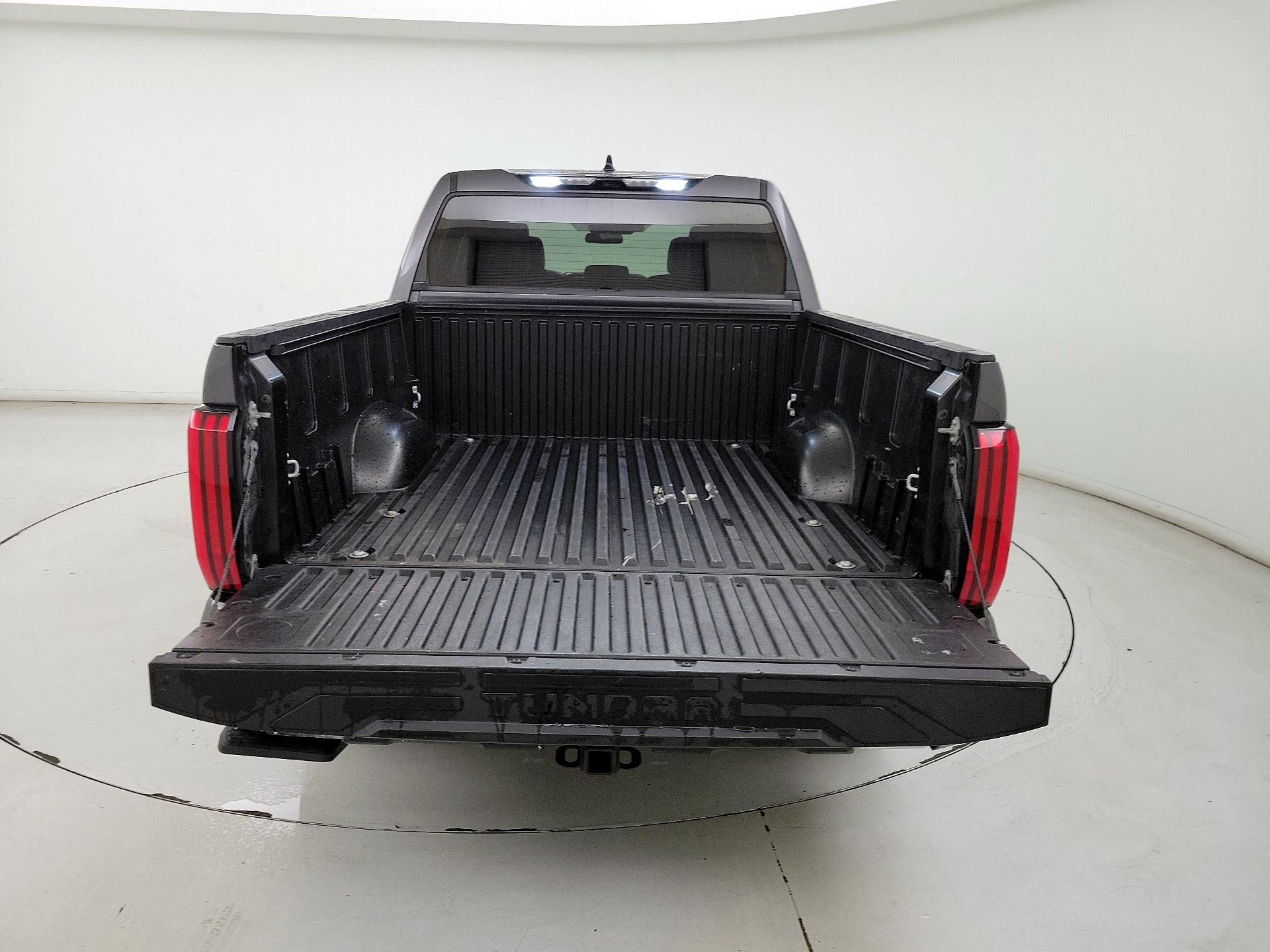 Thumbnail: 2023 Toyota Tundra - 19