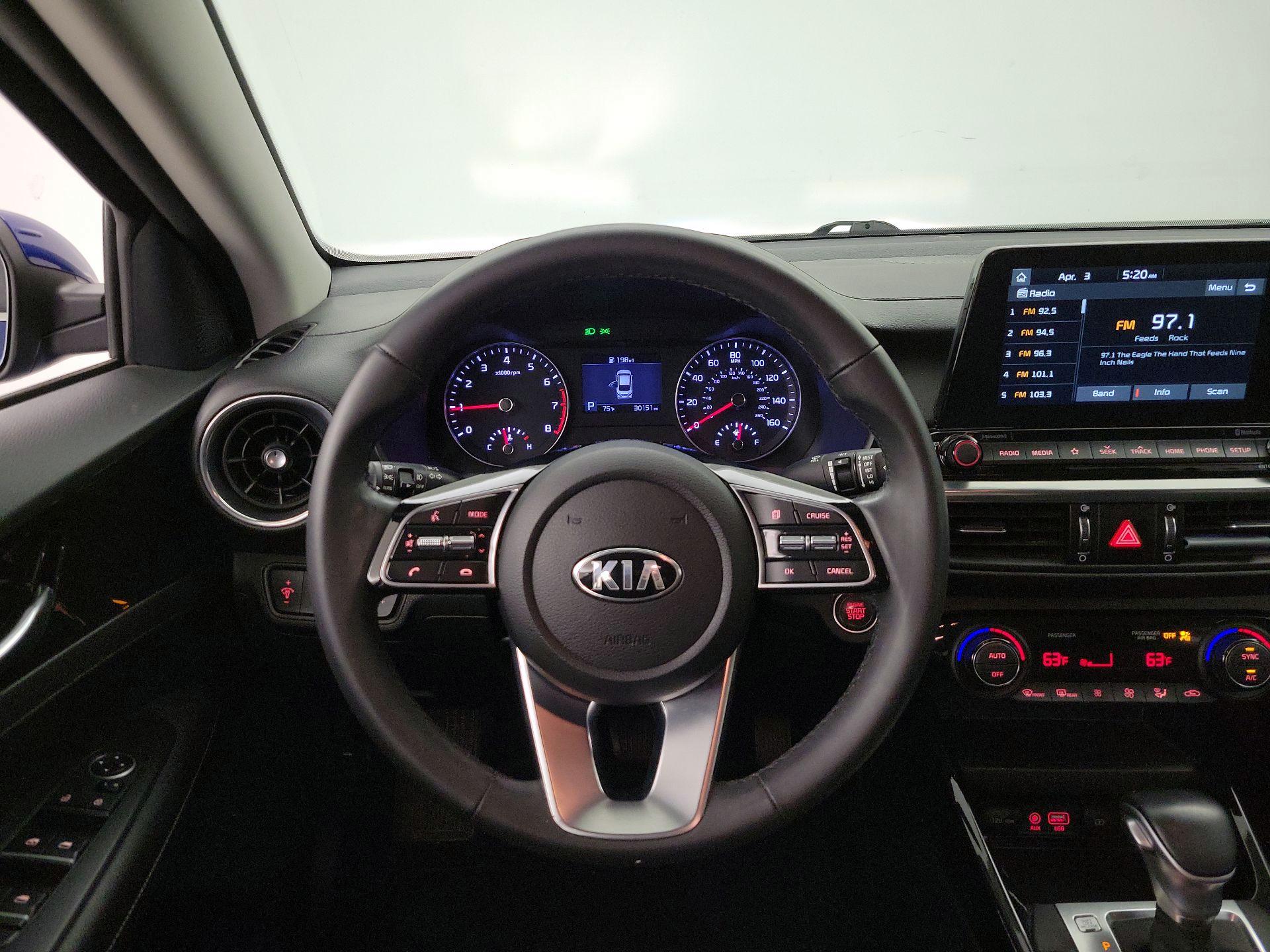 Thumbnail: 2020 Kia Forte - 10