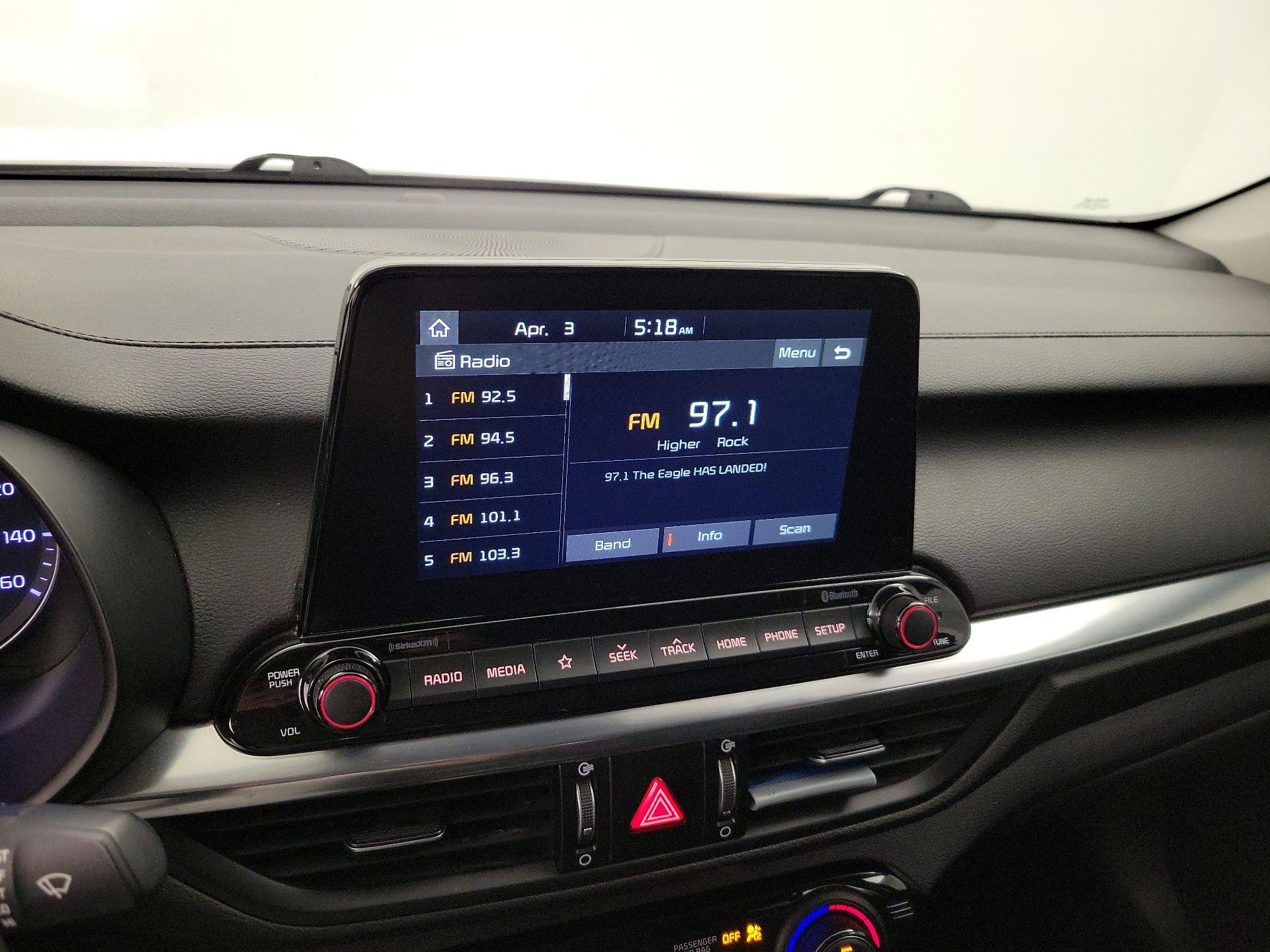 Thumbnail: 2020 Kia Forte - 15