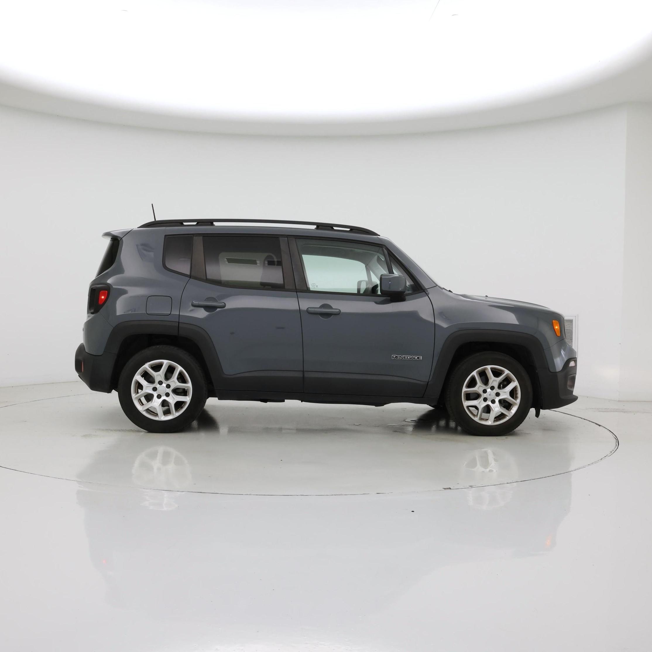 Thumbnail: 2018 Jeep Renegade - 7