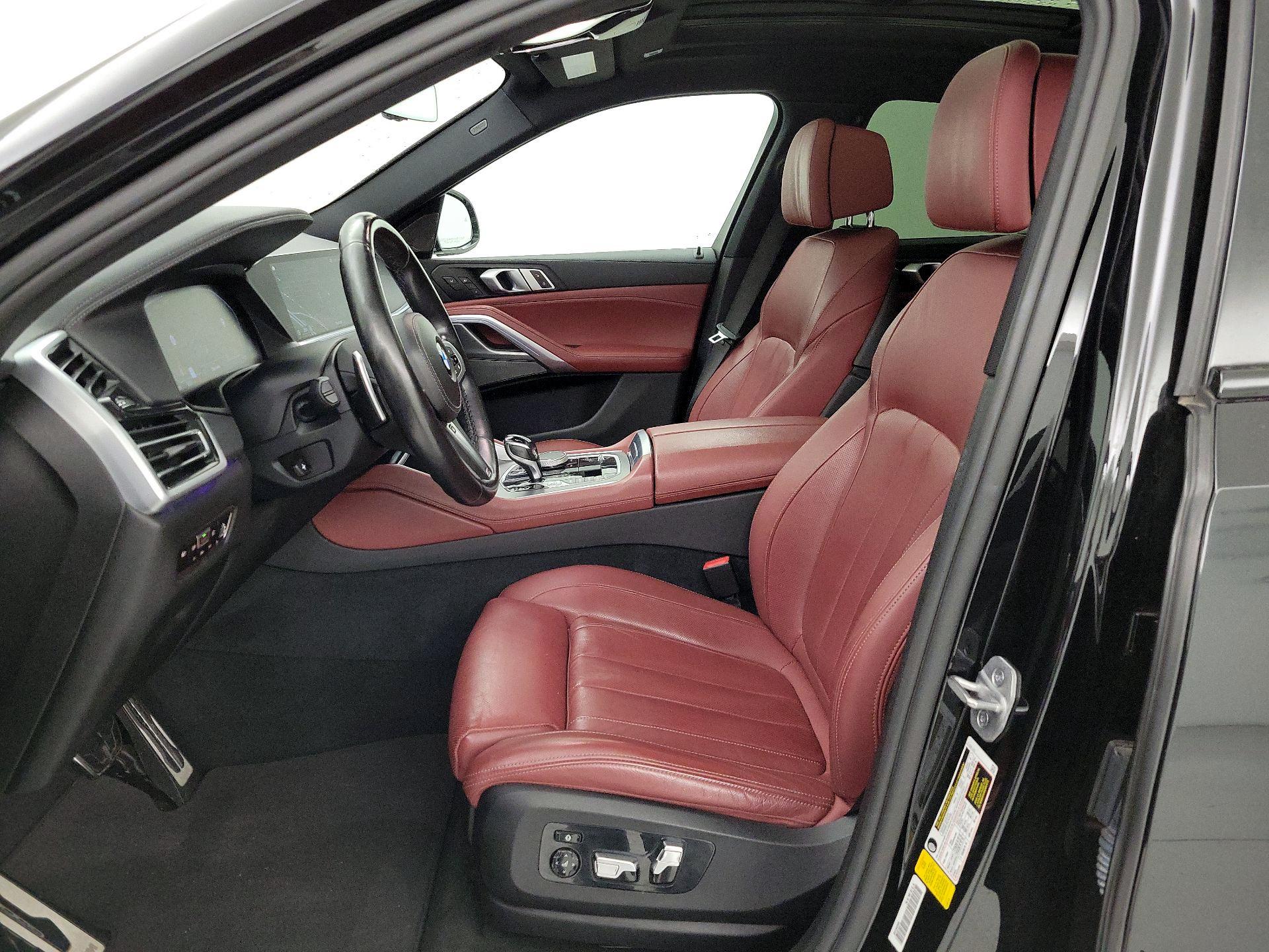 Thumbnail: 2021 BMW X6 - 11