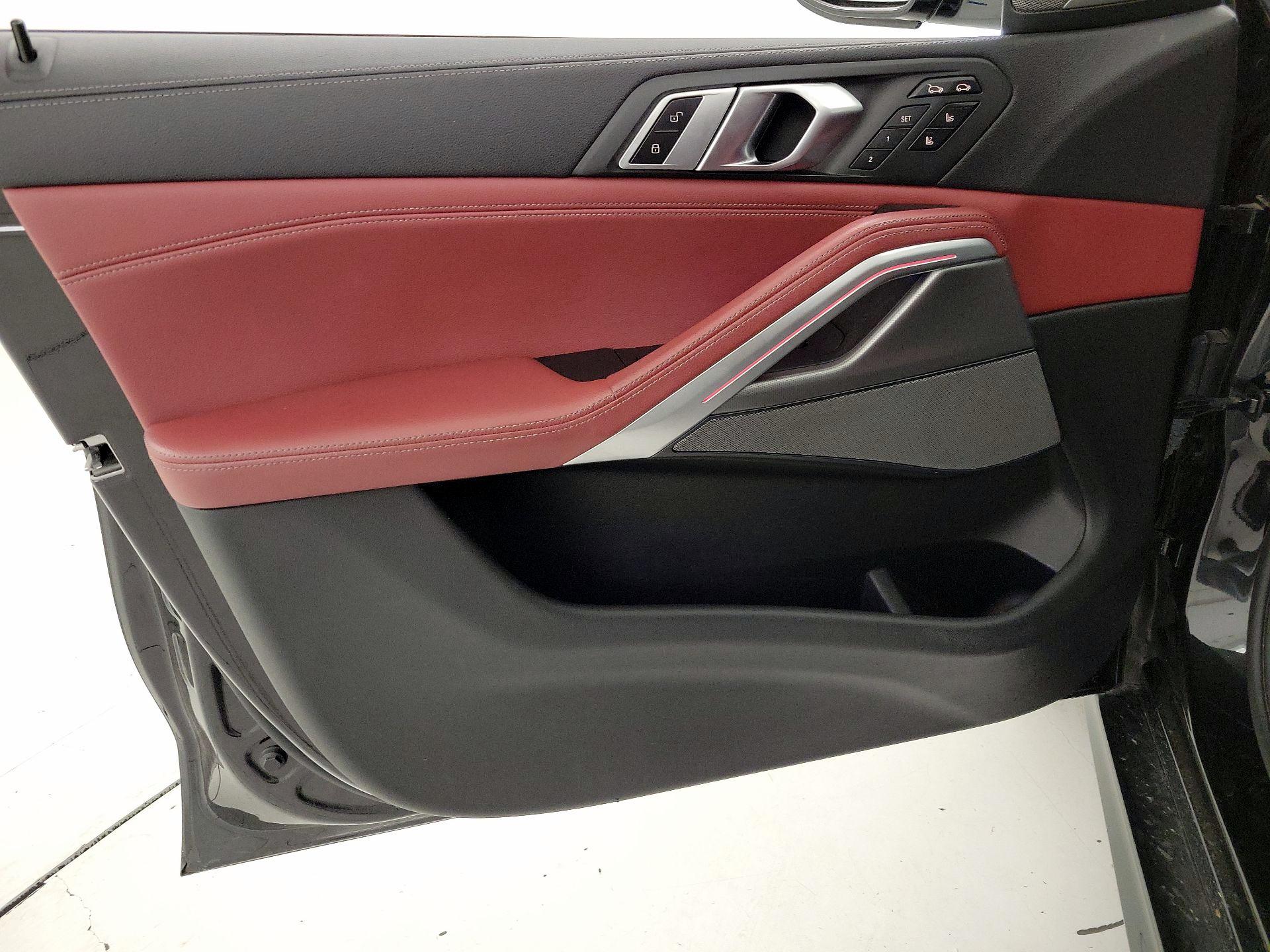 Thumbnail: 2021 BMW X6 - 12