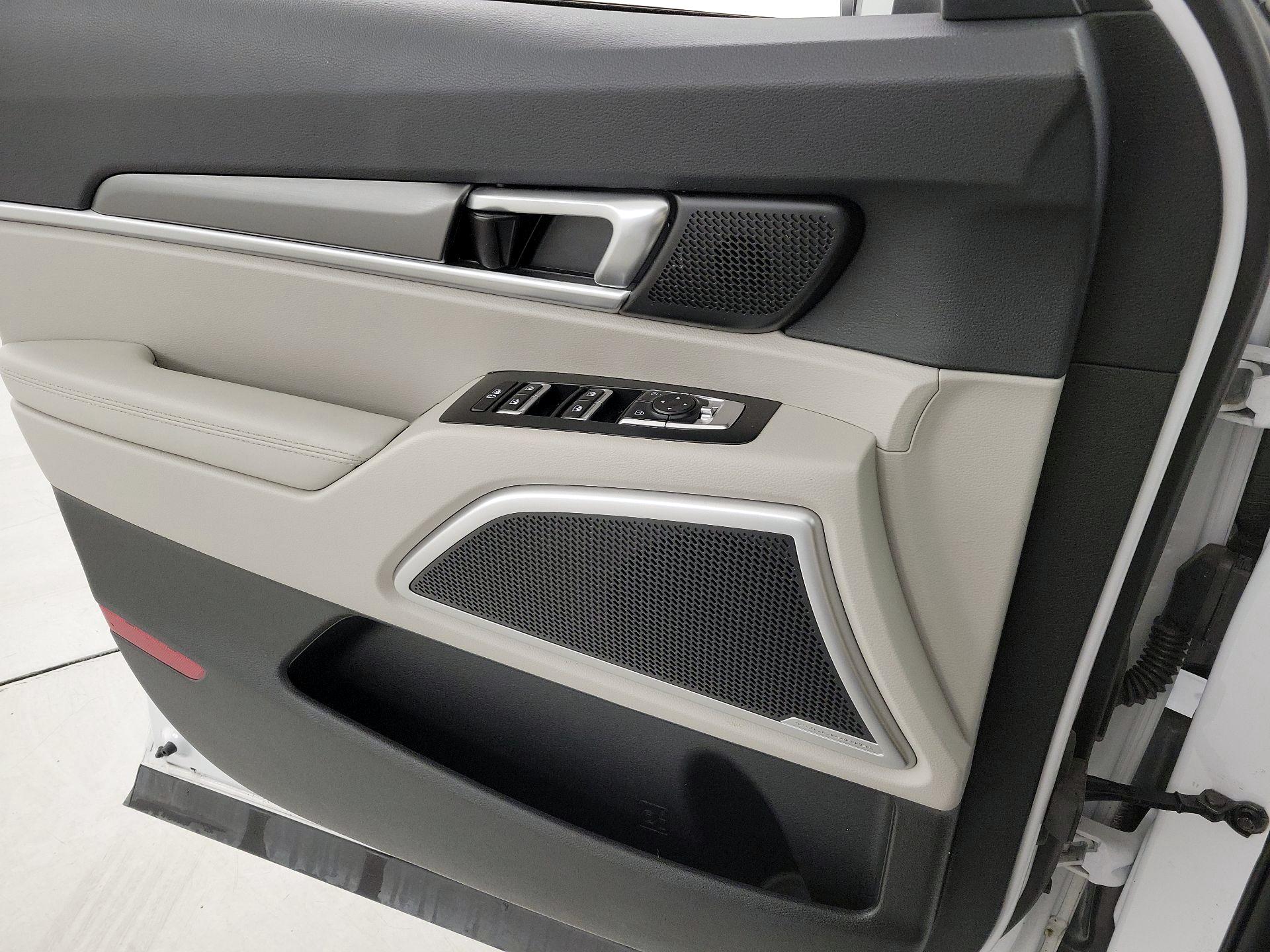 Thumbnail: 2022 Kia Telluride - 12