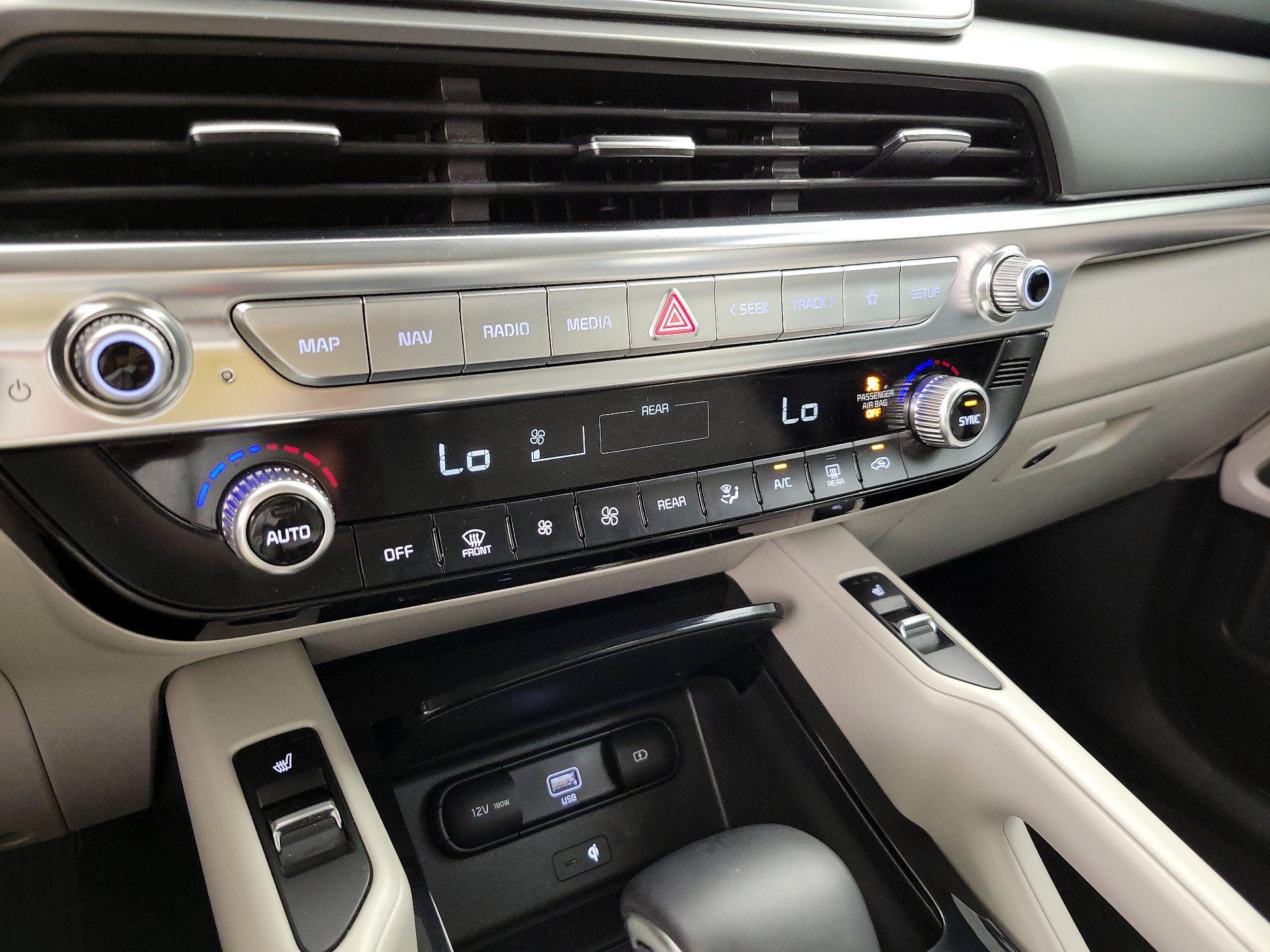 Thumbnail: 2022 Kia Telluride - 16