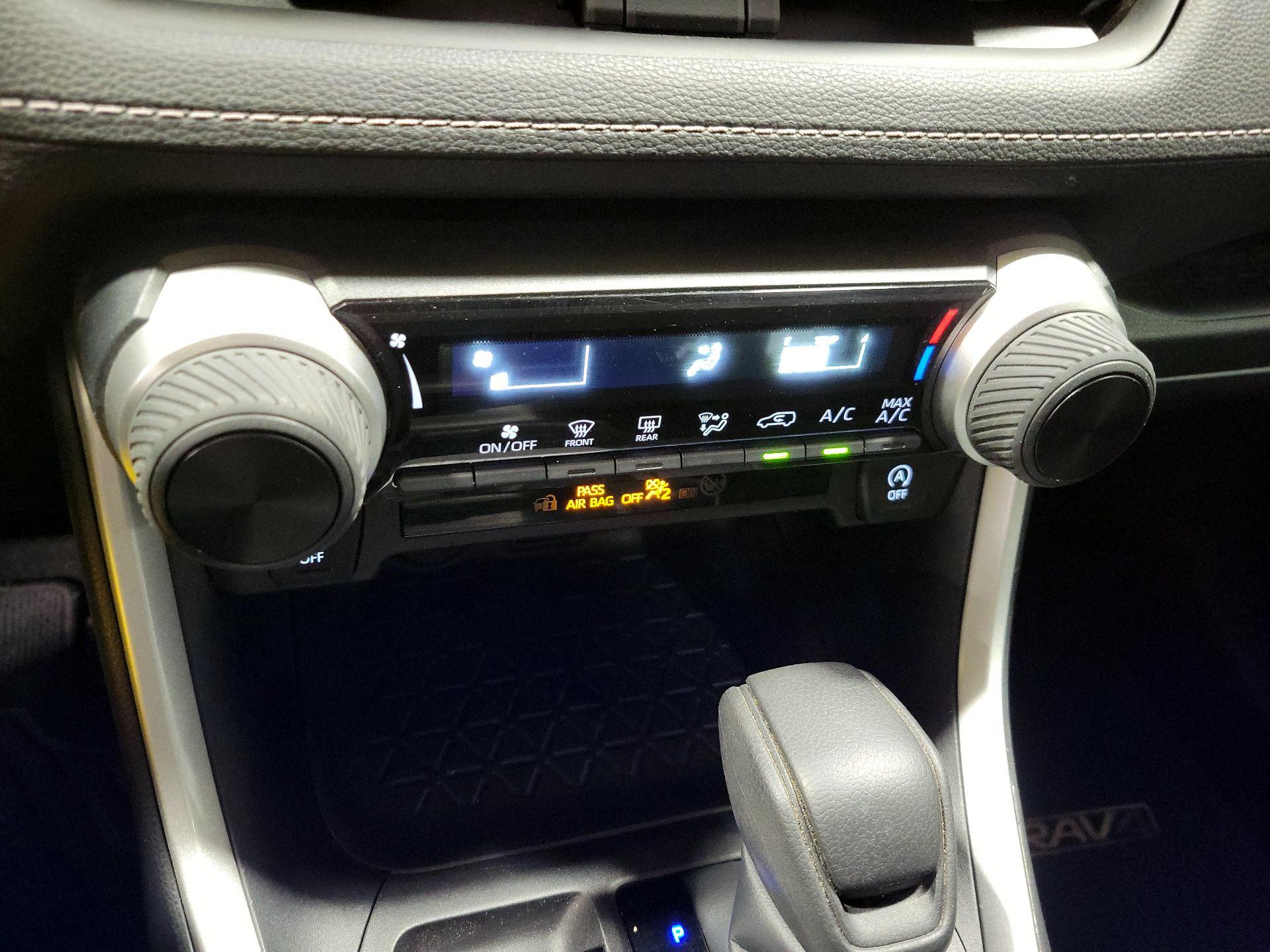 Thumbnail: 2025 Toyota RAV4 - 16