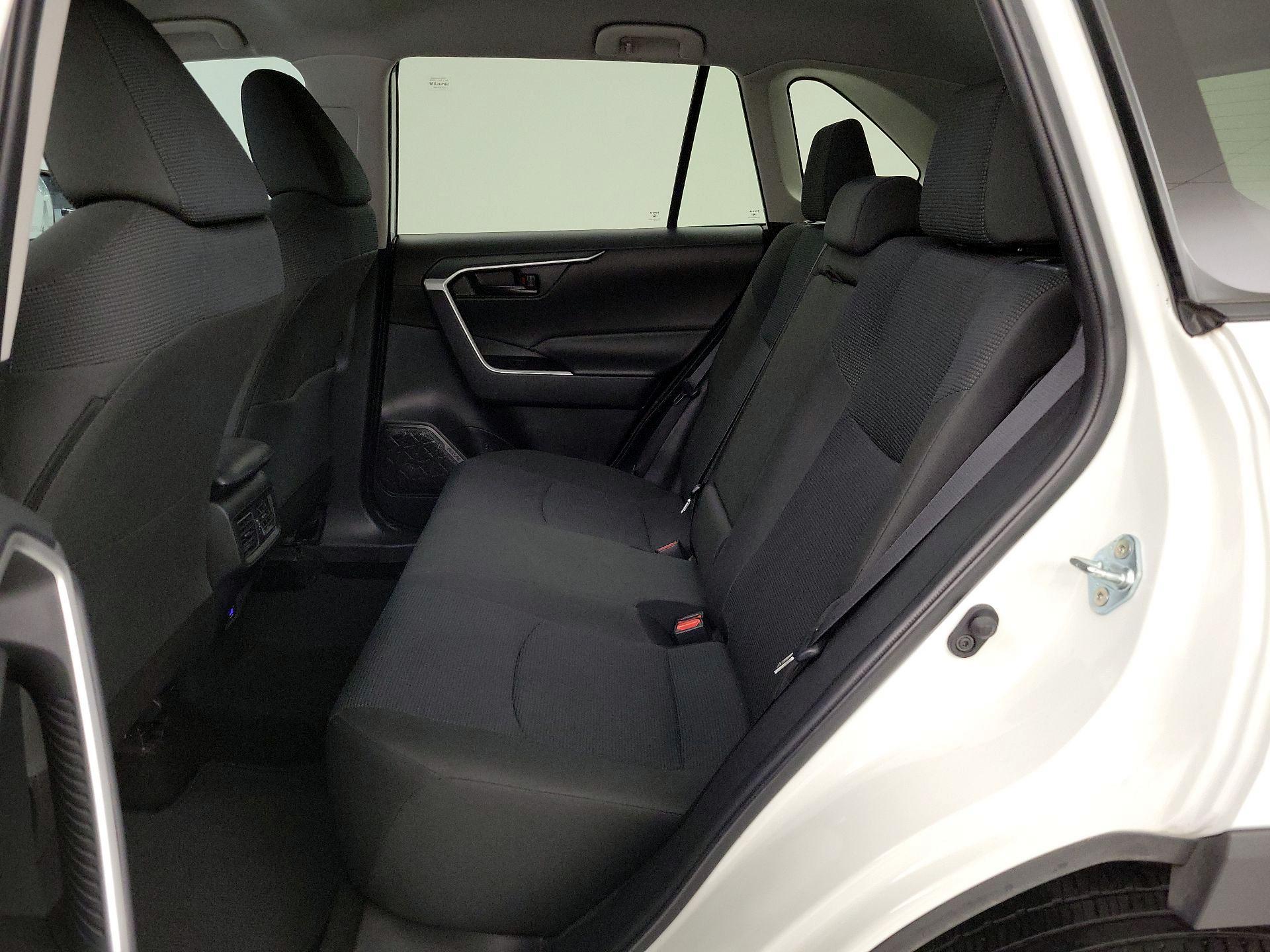 Thumbnail: 2025 Toyota RAV4 - 18