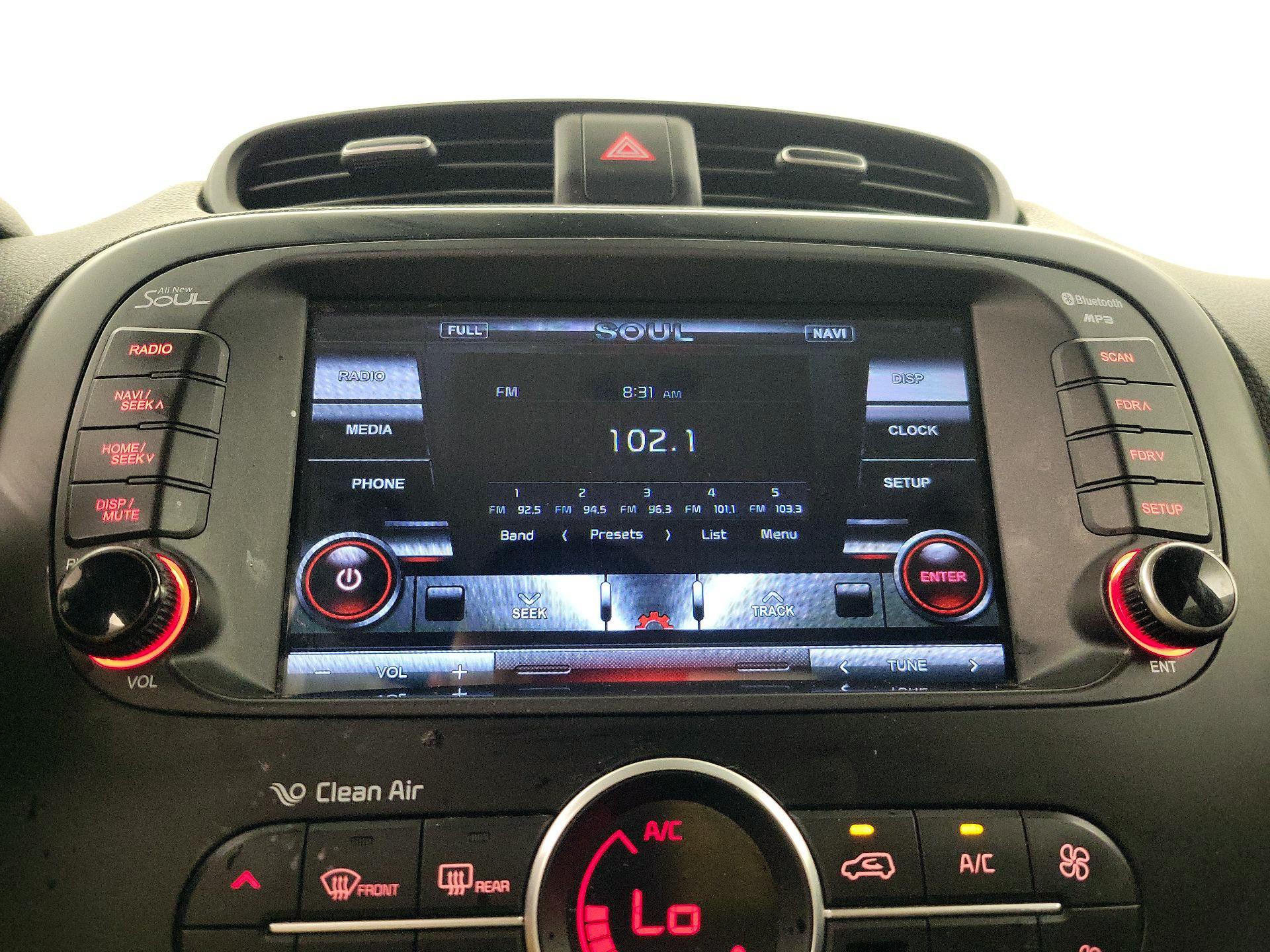 Thumbnail: 2017 Kia Soul - 15