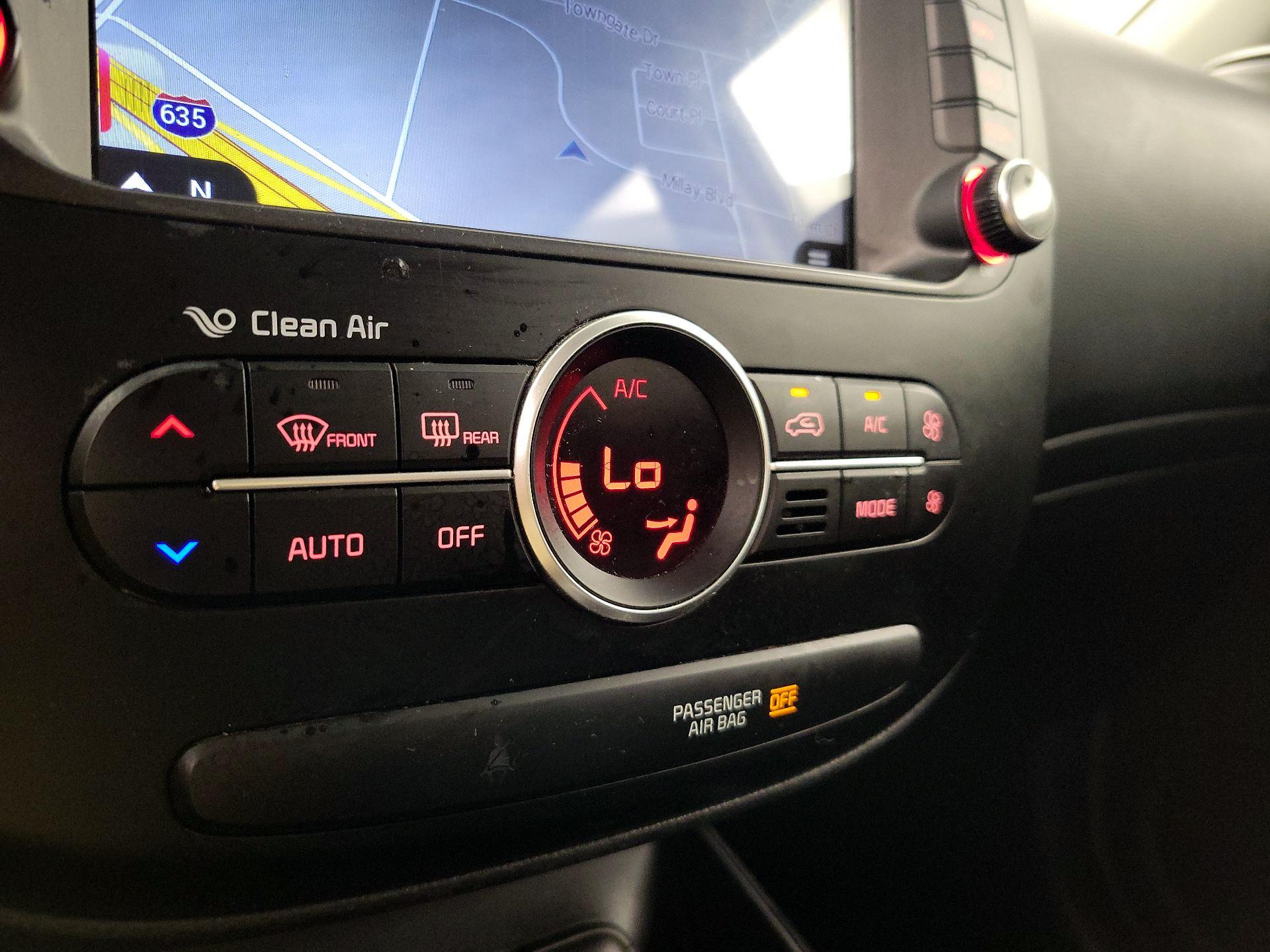 Thumbnail: 2017 Kia Soul - 16