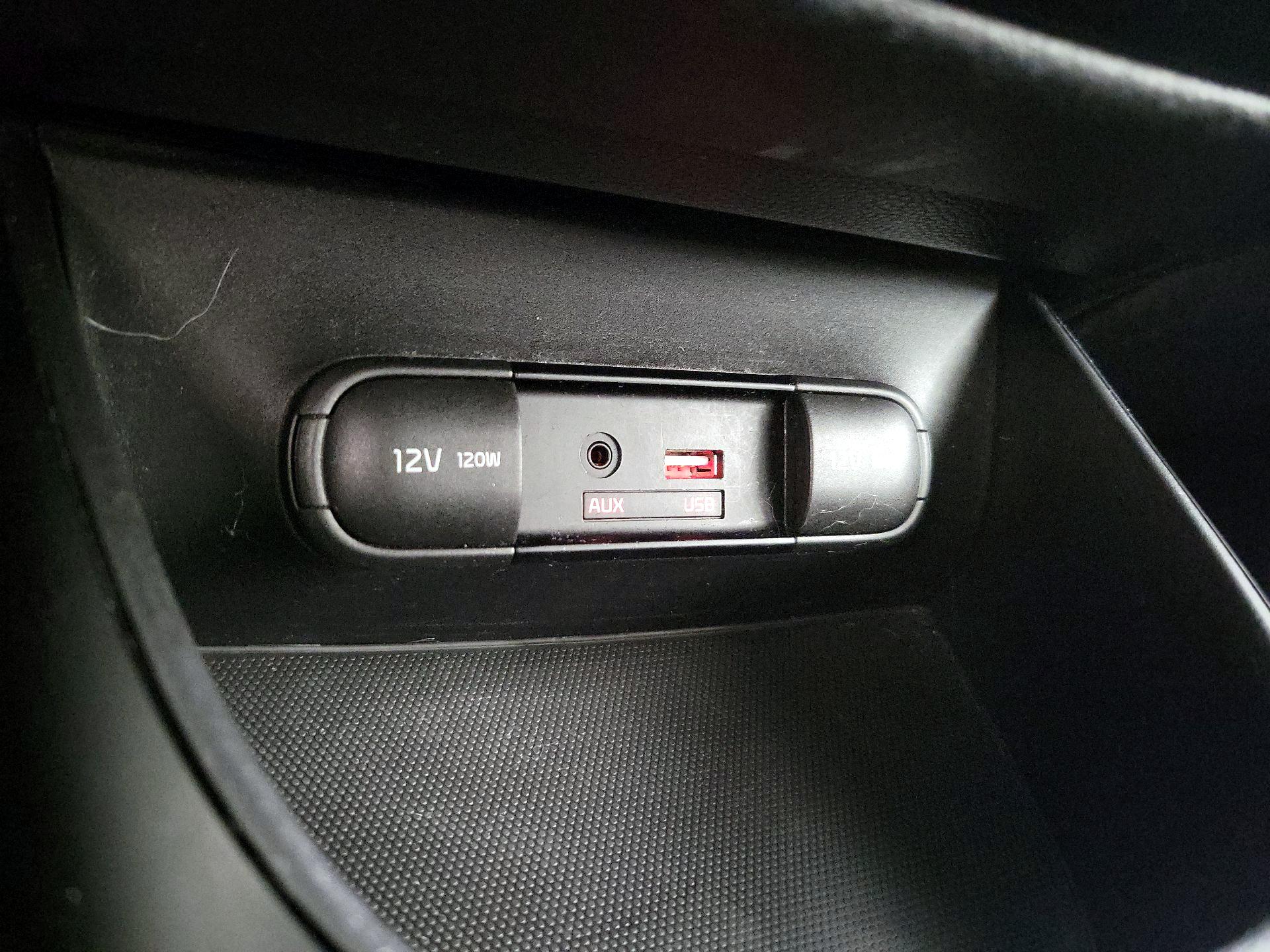 Thumbnail: 2017 Kia Soul - 18