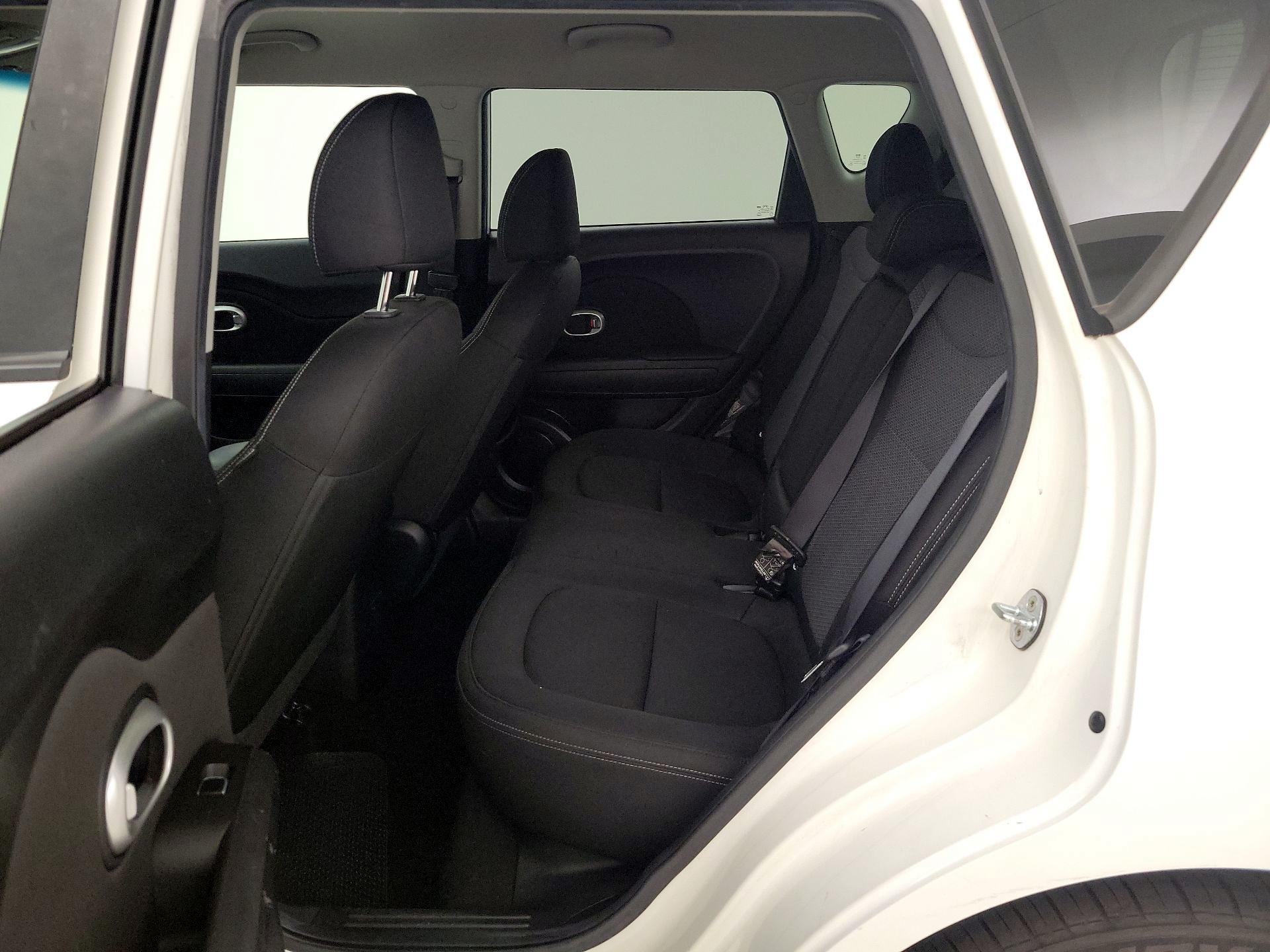 Thumbnail: 2017 Kia Soul - 19