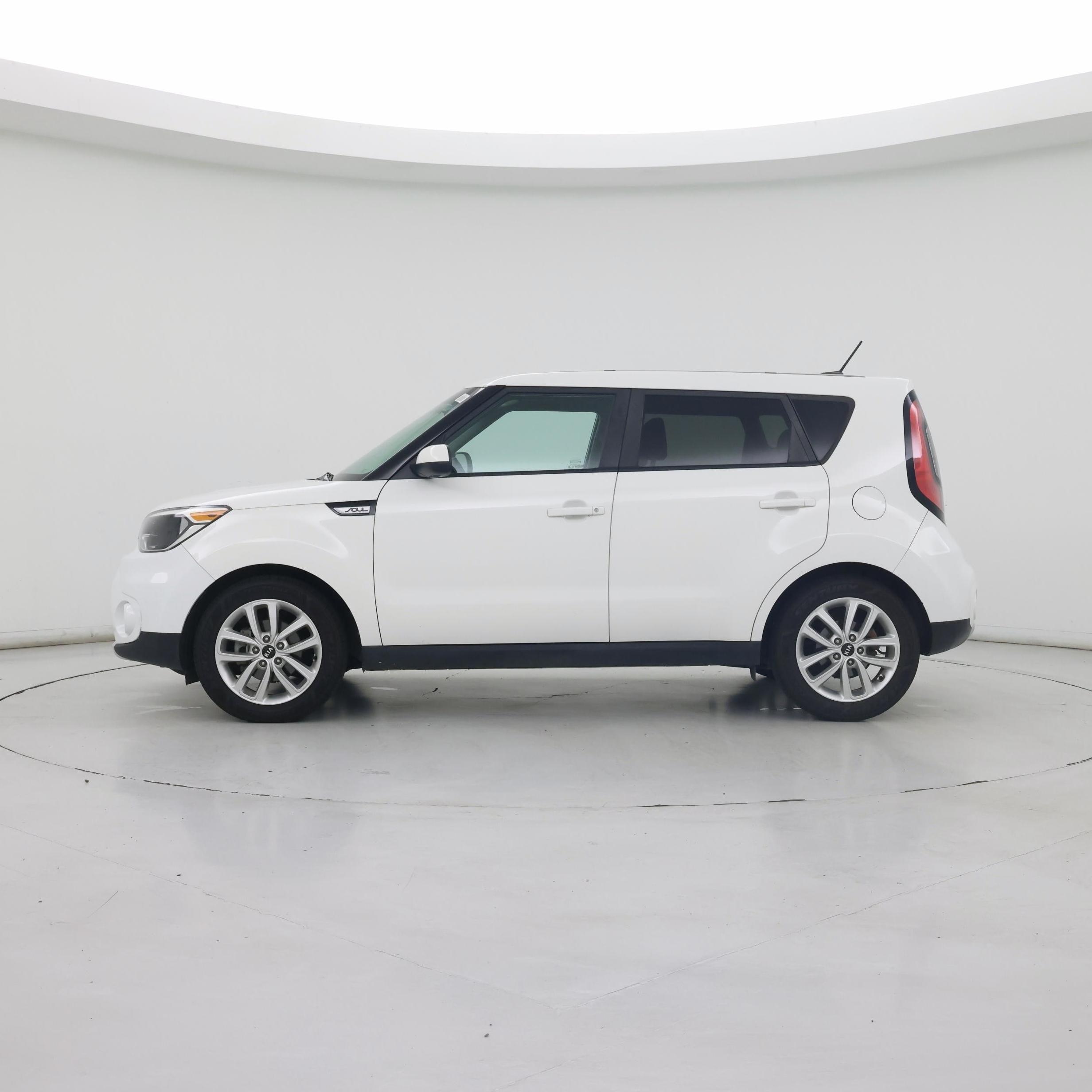 Thumbnail: 2017 Kia Soul - 3