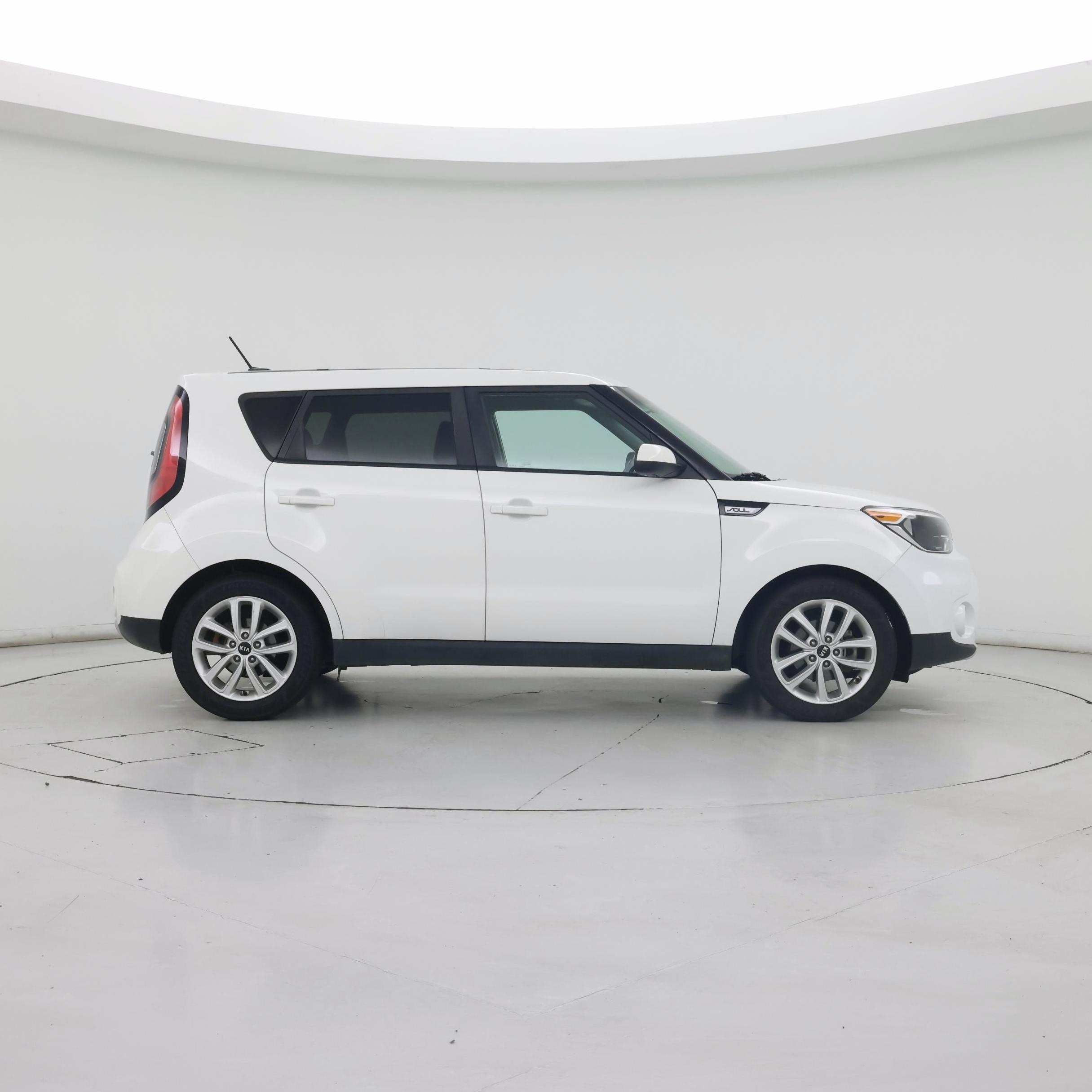 Thumbnail: 2017 Kia Soul - 7