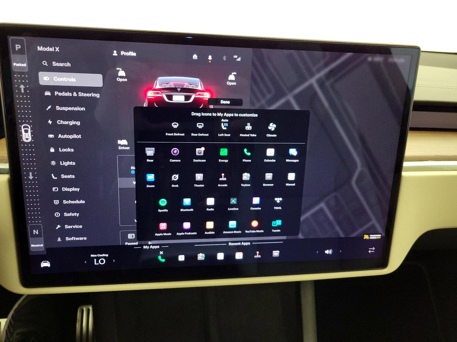 Thumbnail: 2022 Tesla Model X - 14