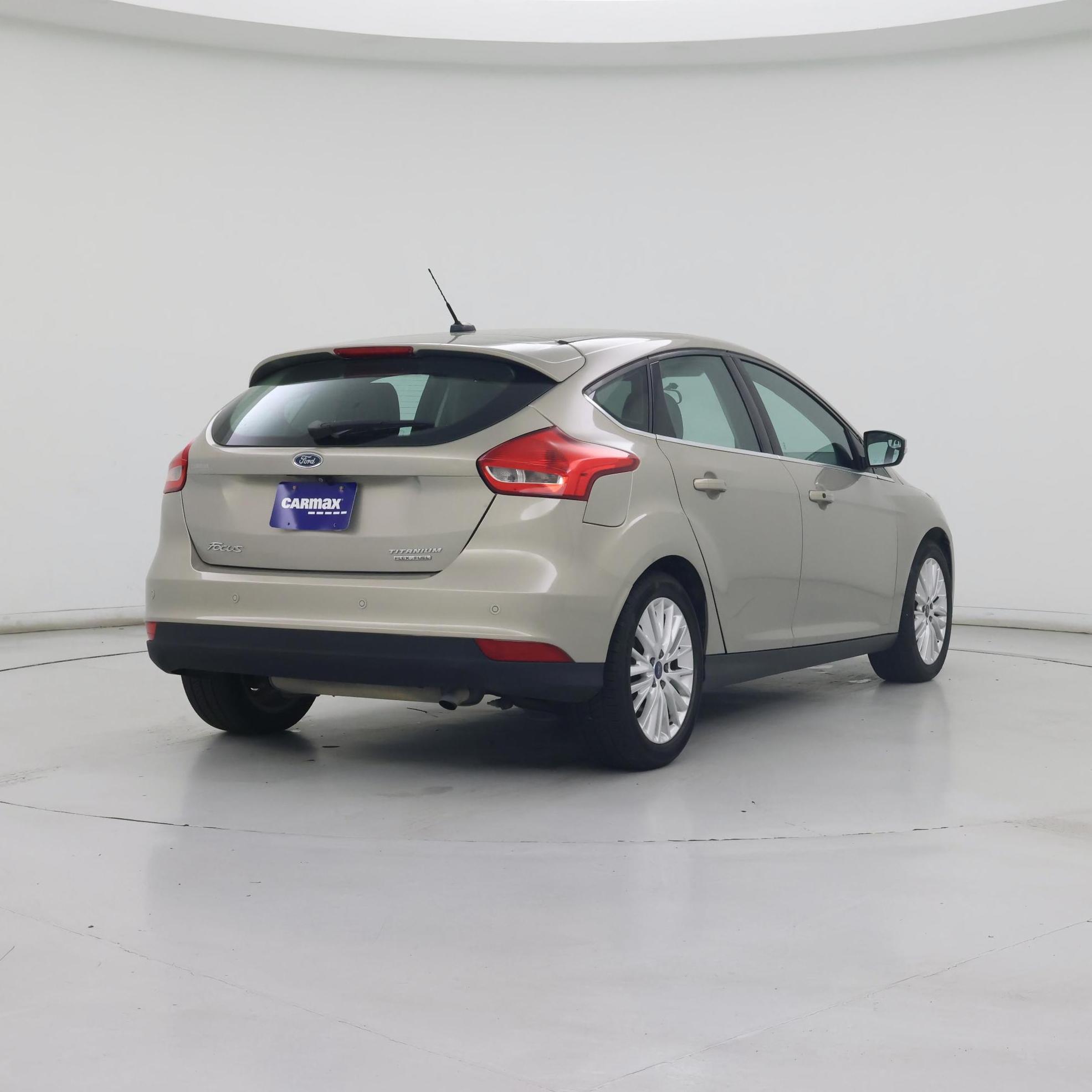 Thumbnail: 2015 Ford Focus - 8