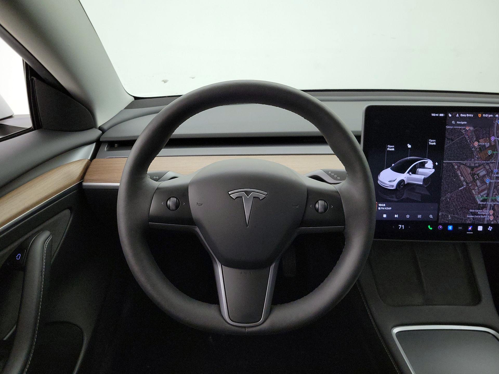 Thumbnail: 2023 Tesla Model 3 - 10