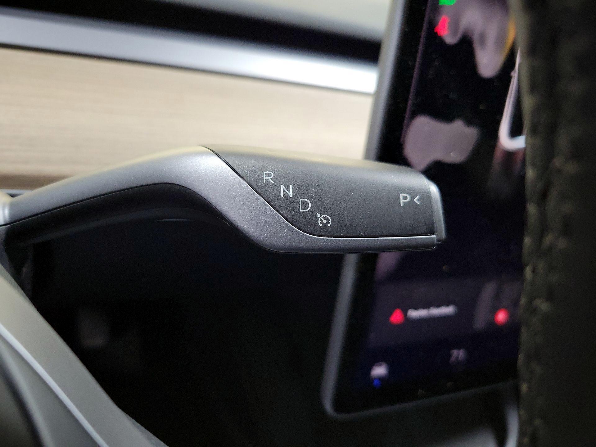 Thumbnail: 2023 Tesla Model 3 - 17