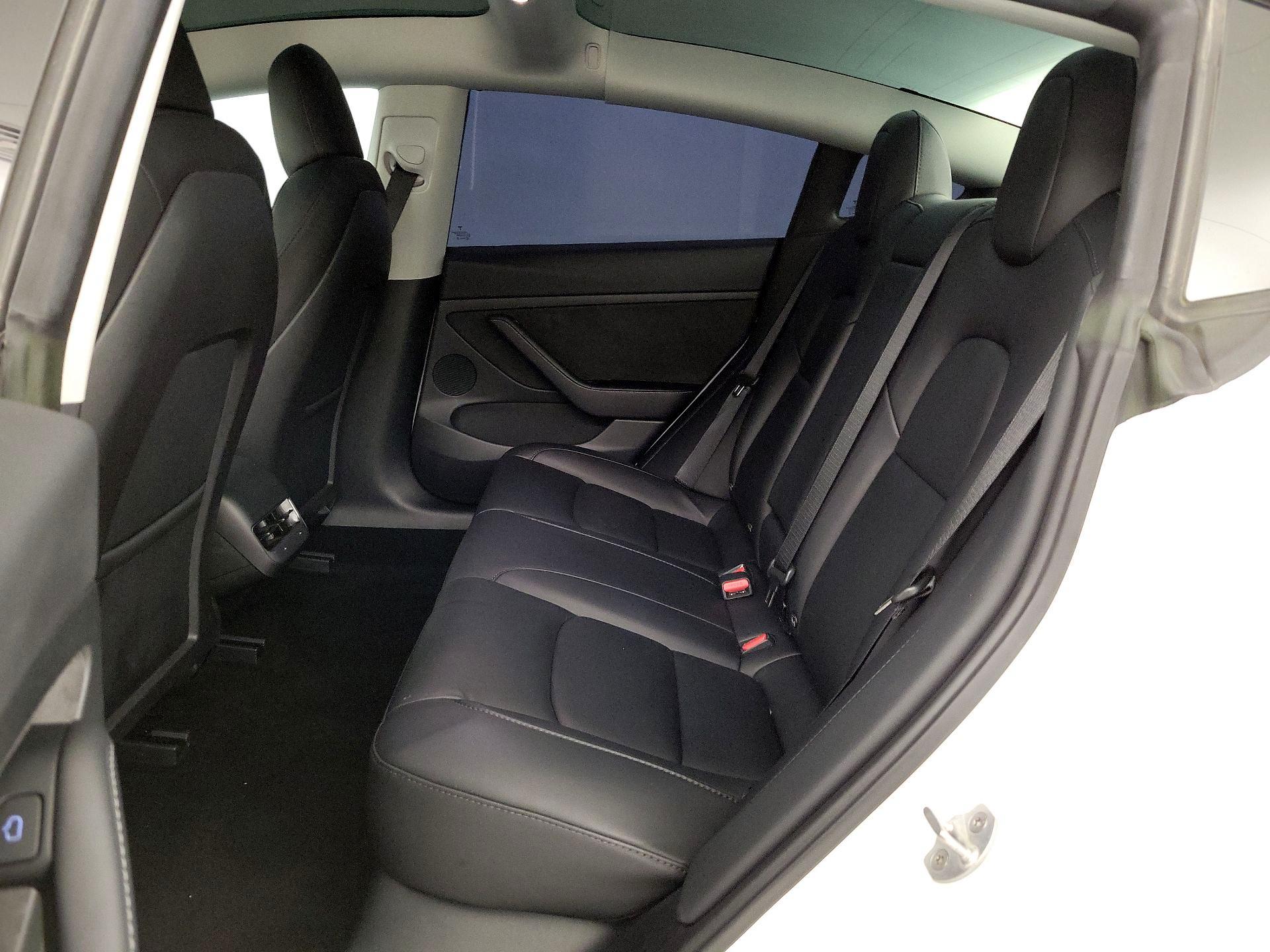 Thumbnail: 2023 Tesla Model 3 - 18