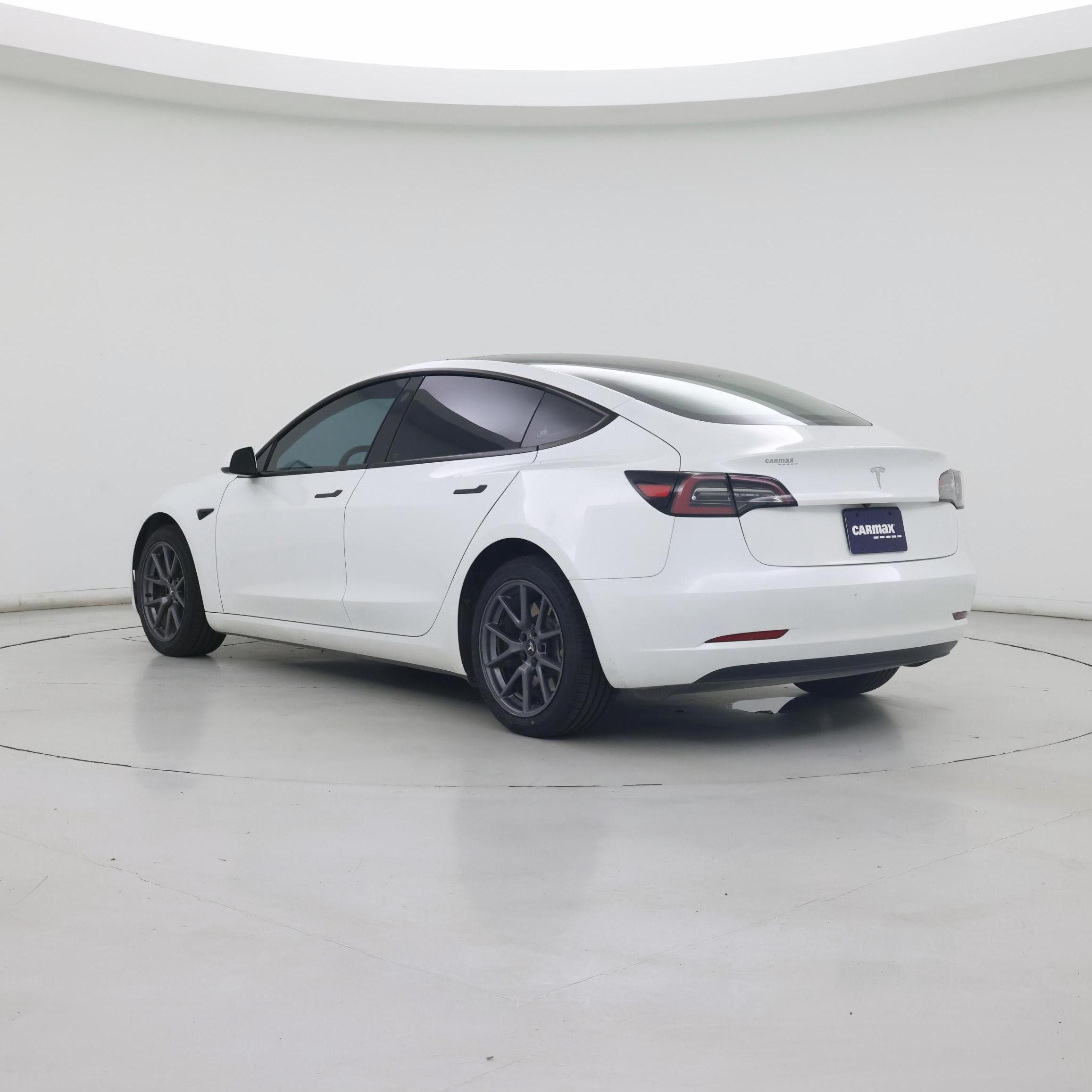 Thumbnail: 2023 Tesla Model 3 - 2