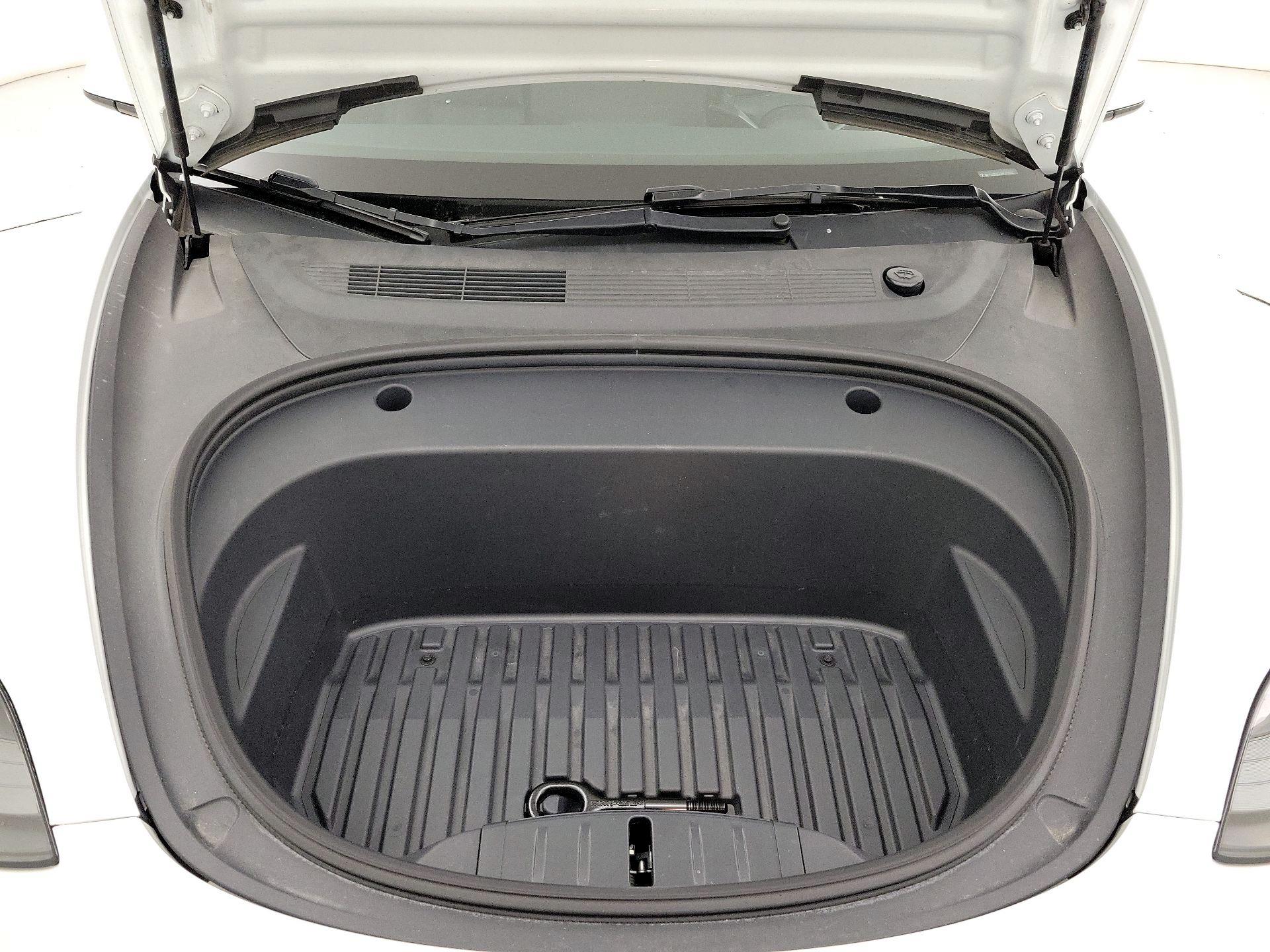 Thumbnail: 2023 Tesla Model 3 - 20