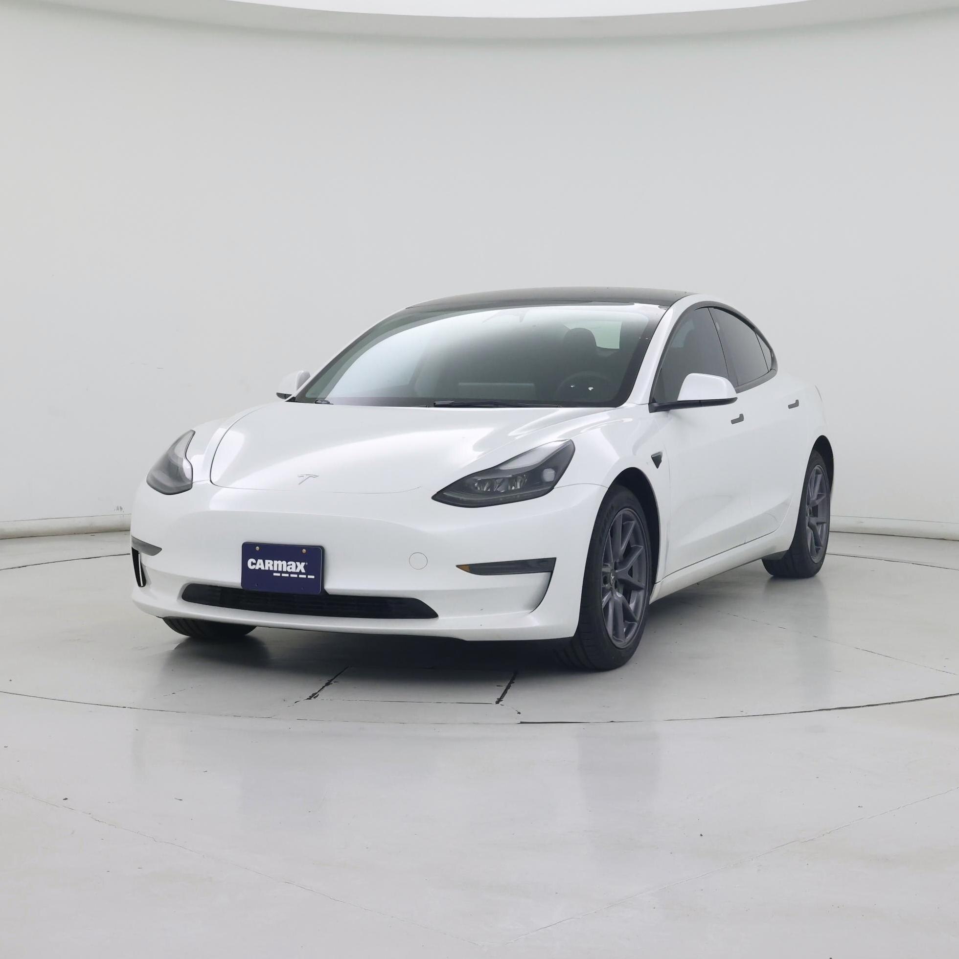 Thumbnail: 2023 Tesla Model 3 - 4