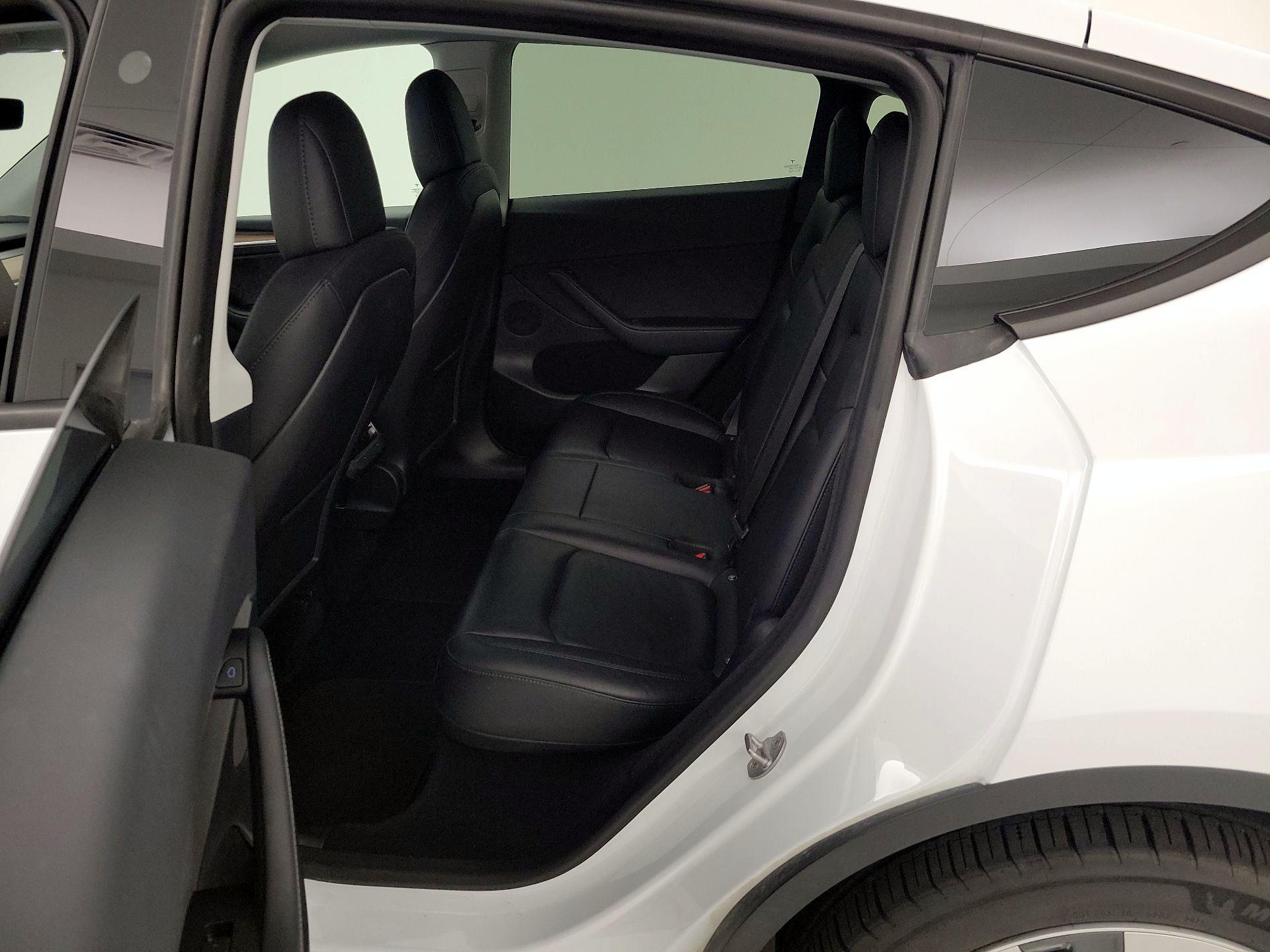 Thumbnail: 2023 Tesla Model Y - 17