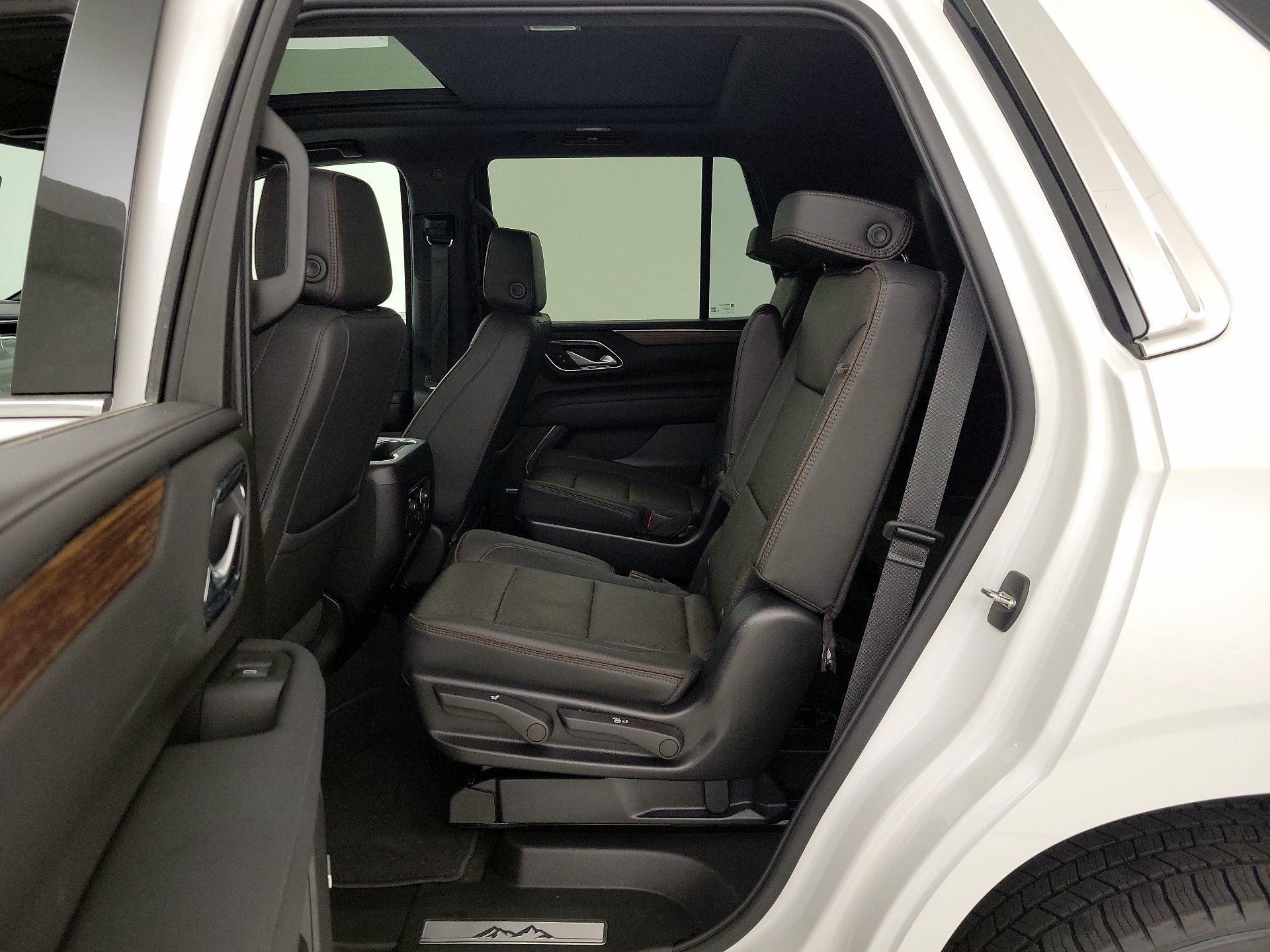 Thumbnail: 2022 Chevrolet Tahoe - 20